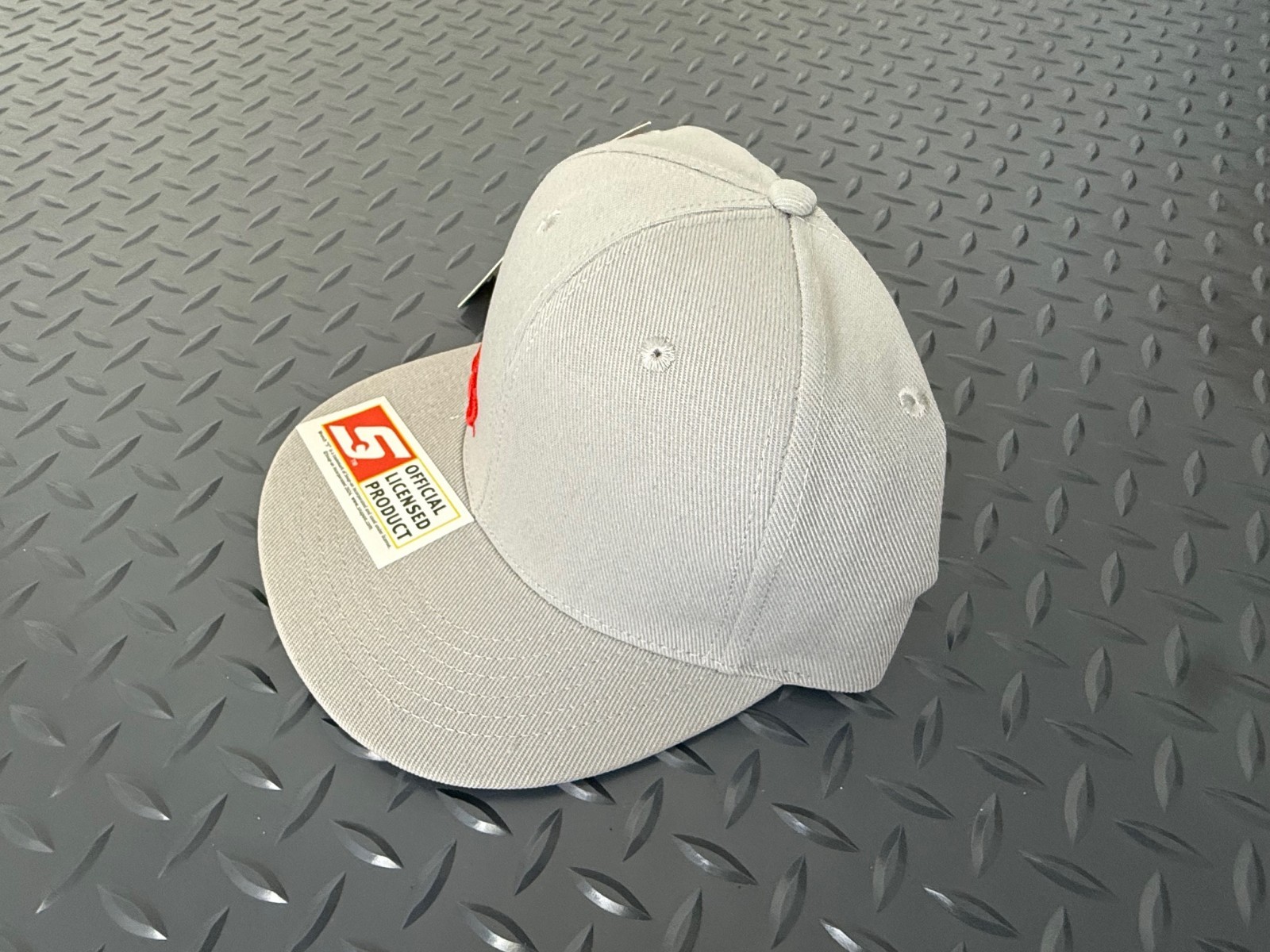 Snap On Hat Gray Snapback w/ Red Embroidered Logo New w/ Tags