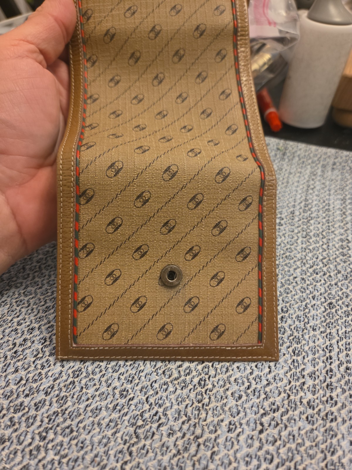 Vintage Gucci Trifold Wallet One Small Rip Starting In Corner Seen In Pictures