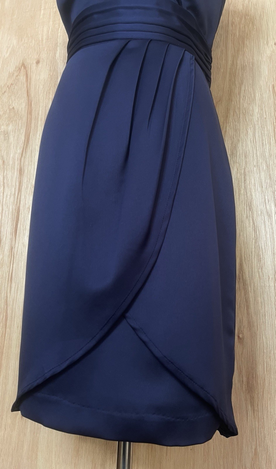 H&M Navy Solid Satin Sheath Dress Sleeveless V-Neck Pleated Size 4 Cocktail