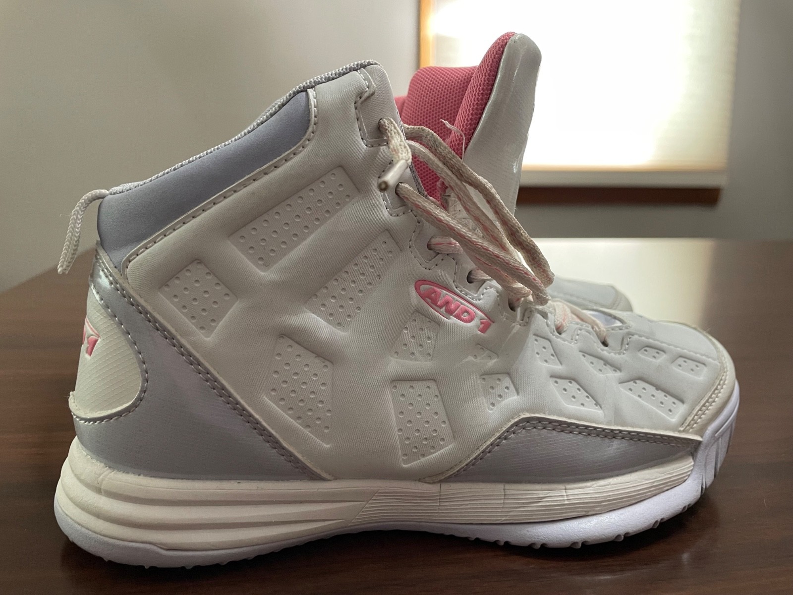 AND1 Showout Girls Basketball Shoes Kids White Size 4 Big Kid