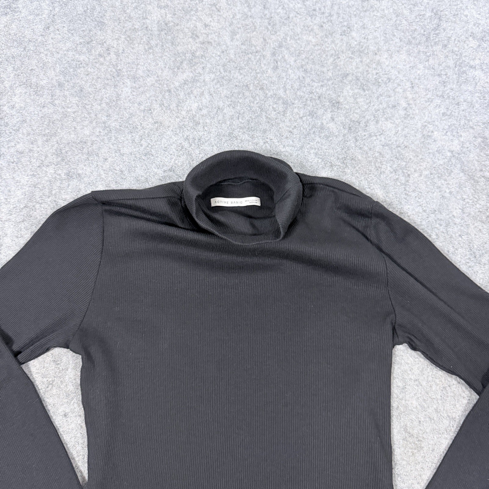 Active Basic Long Sleeve Pullover Turtleneck Sweater Women’s Size Medium Black