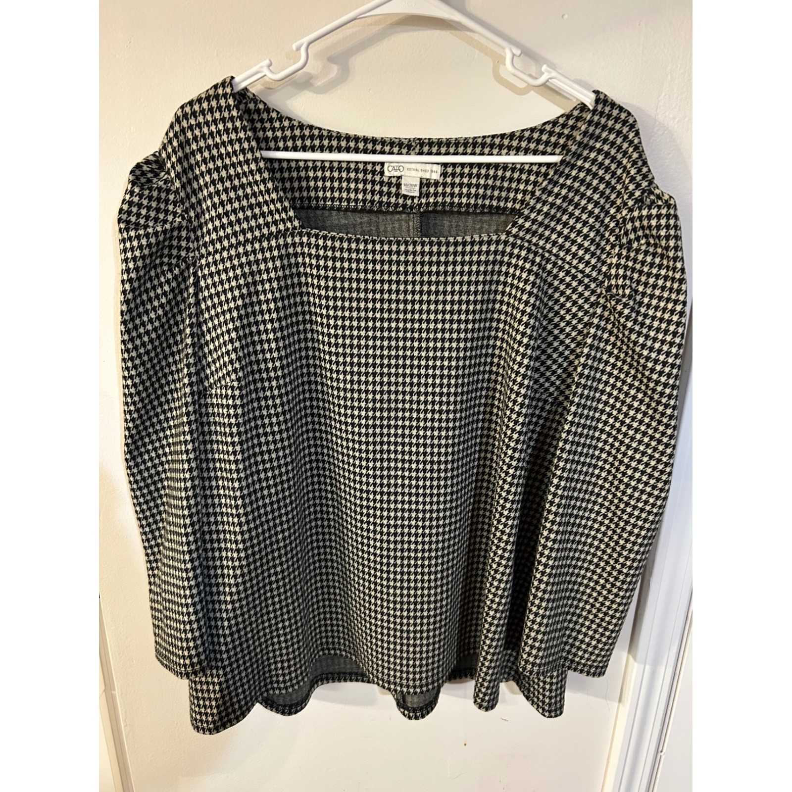 Cato Women B/W Houndstooth Square Neck Puff Sleeve Blouse Top Plus 18/20