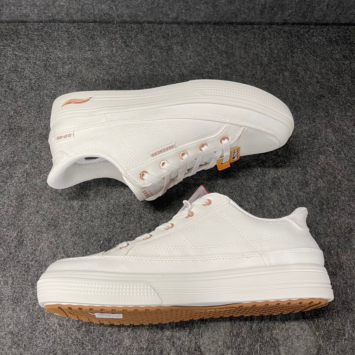 SKECHERS Arch Fit Arcade See Ya There Women’s Size 9 White 177197W
