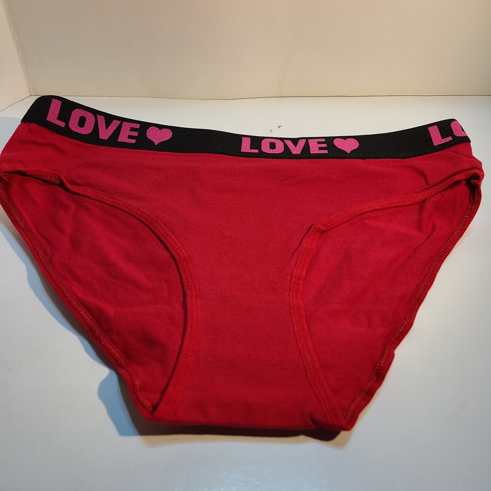 Womens Mid-Rise Cotton Briefs w/ Love Heart Waistband. Eight Pack.