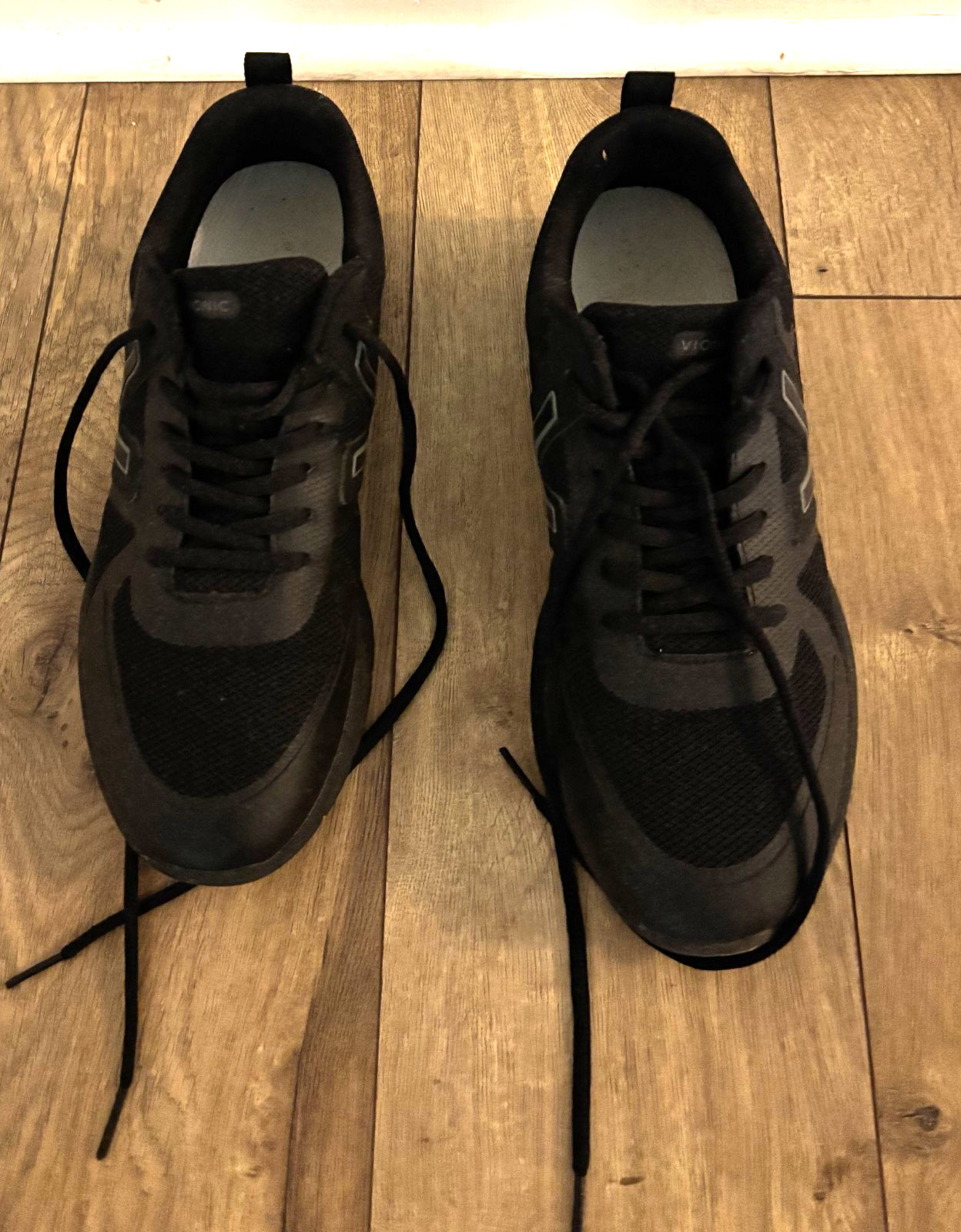 VIONICS SNEAKERS WOMEN,SZ.10