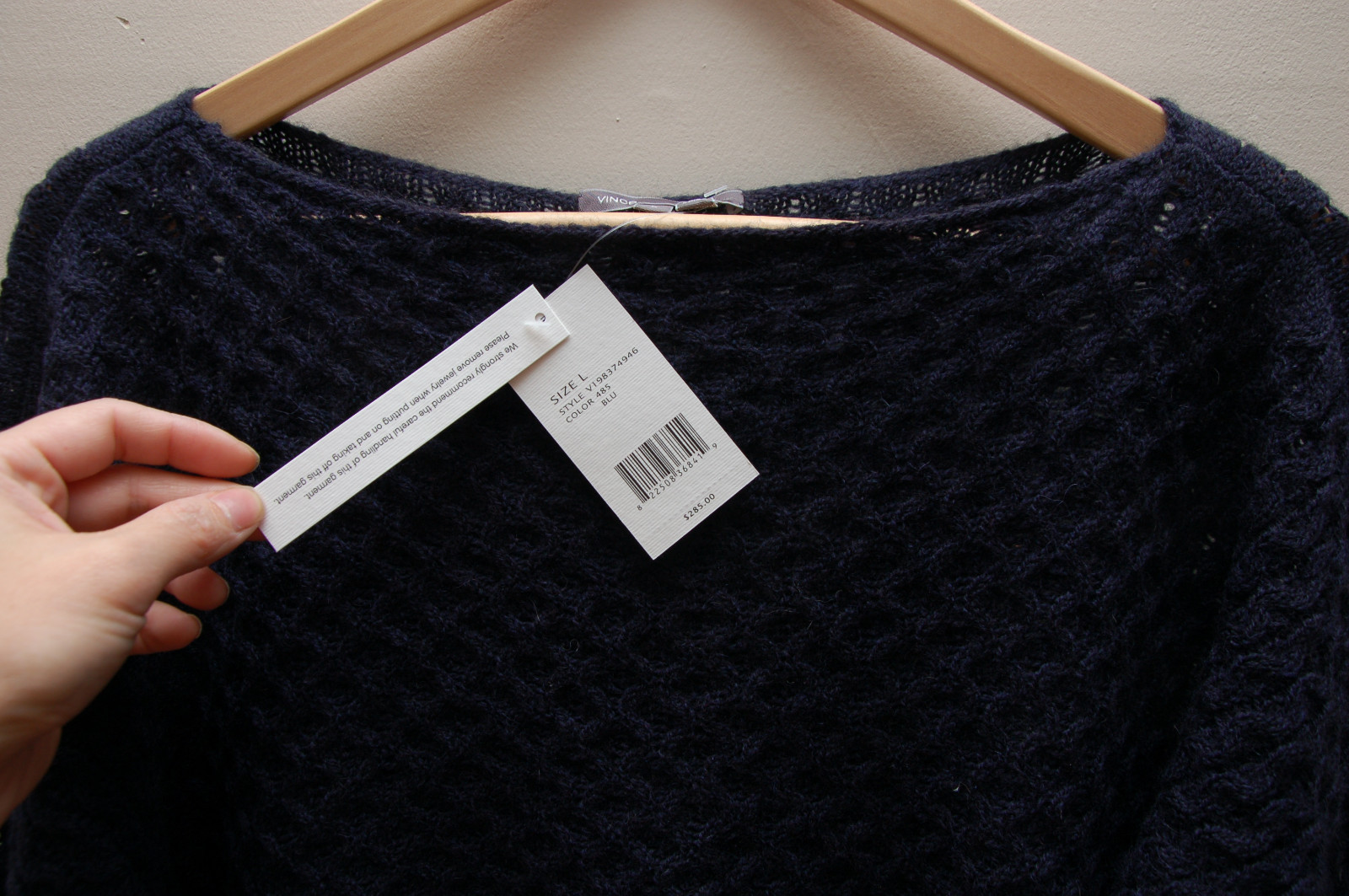 W527 NWT VINCE MINI CABLE TAIL WOMEN SWEATER SIZE L in NAVY $285