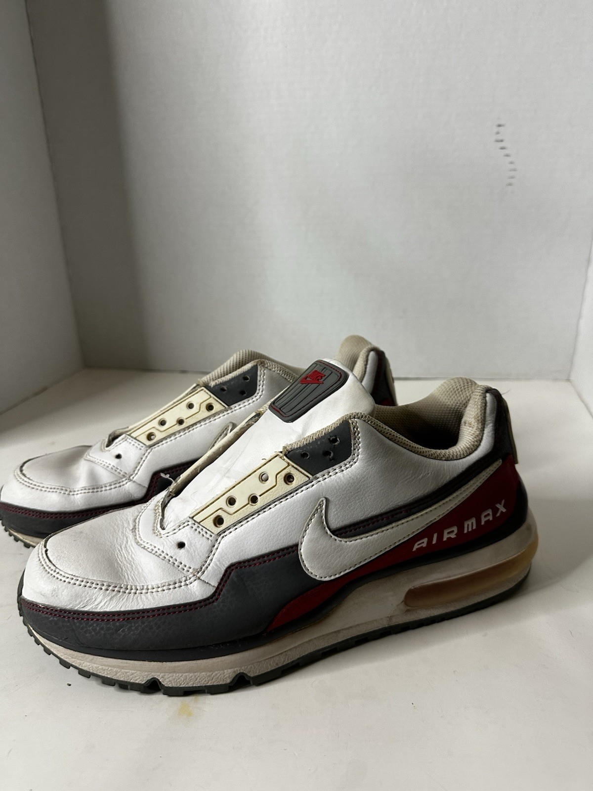 Nike Air Max – white and red Men’s Size 8
