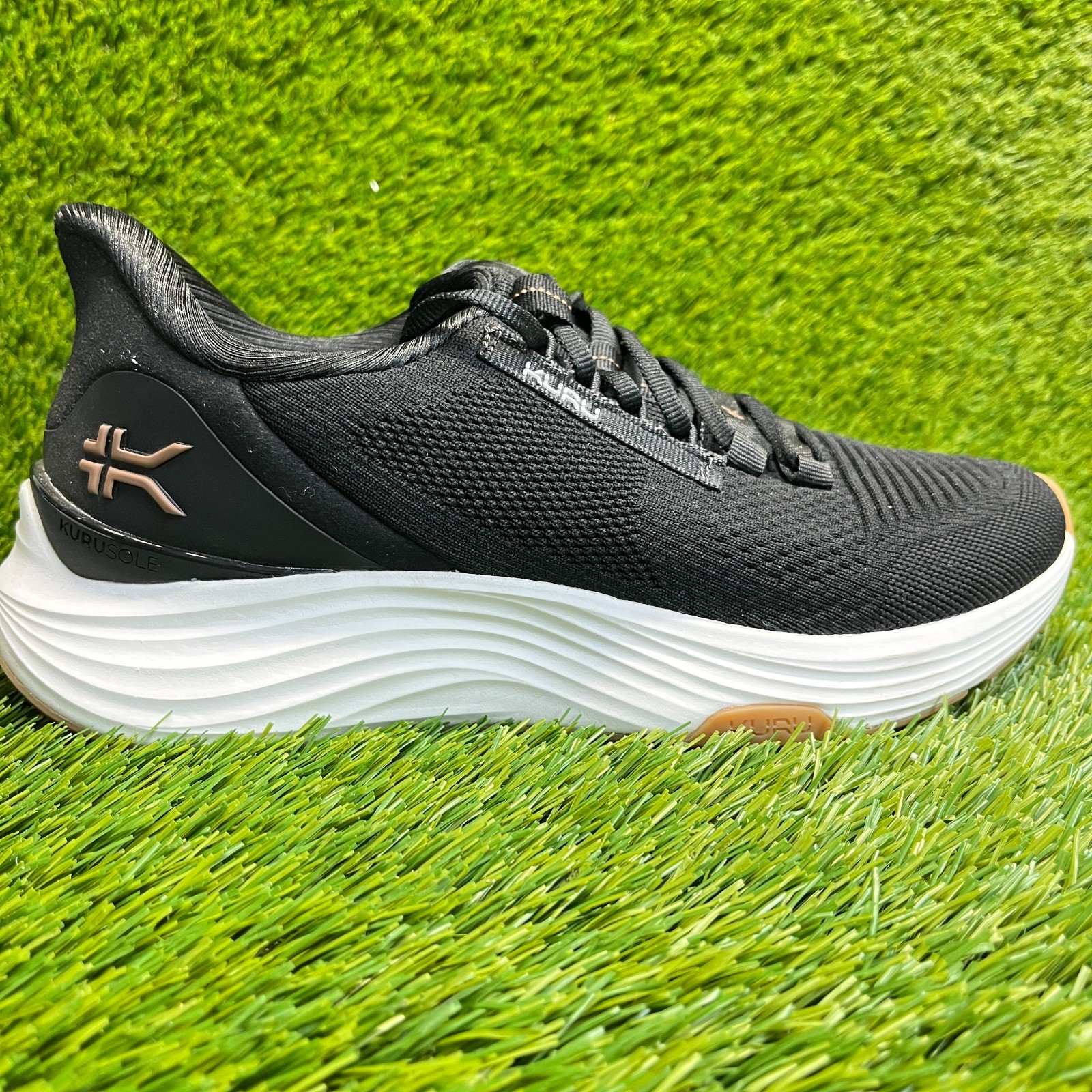 Kuru Atom 2 Womens Size 9.5 Black White Athletic Running Walking Shoes Sneakers