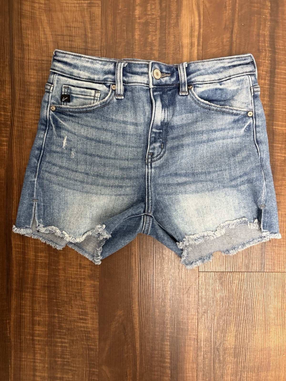KanCan Women’s Blue Denim High Rise Cut Off Shorts M Medium Wash Frayed