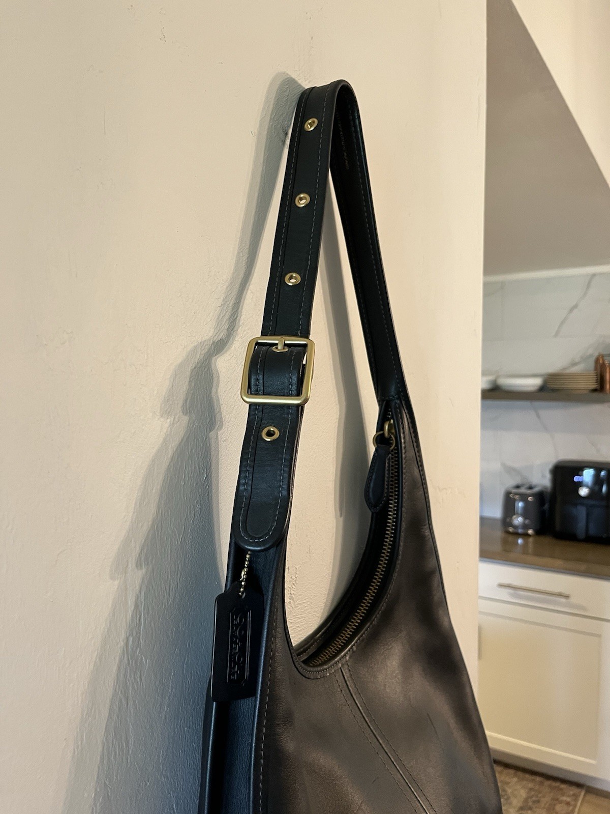 COACH Ergo 33 Black Glovetanned Leather Crescent Shoulder Bag C2265 EUC