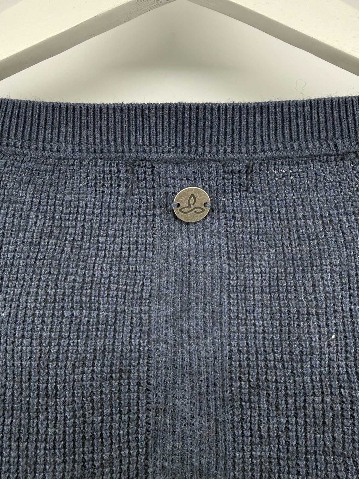 Prana Womens Medium Blue Waffle Knit Cropped V Neck Sweater Shirt