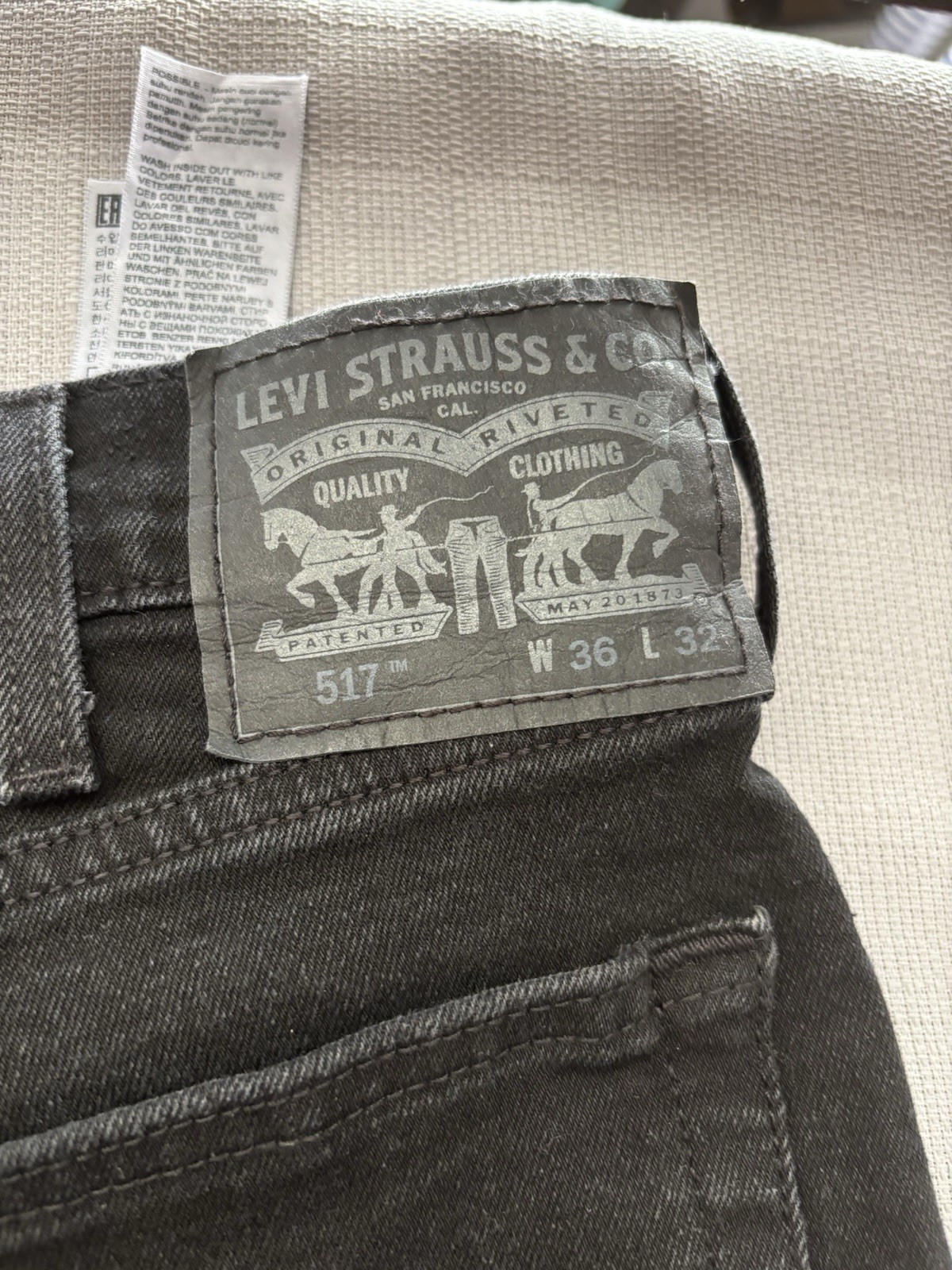 Levi’s Authentic Men’s Black Dark Wash Denim Bootcut Stretch Jeans Long W36 L32