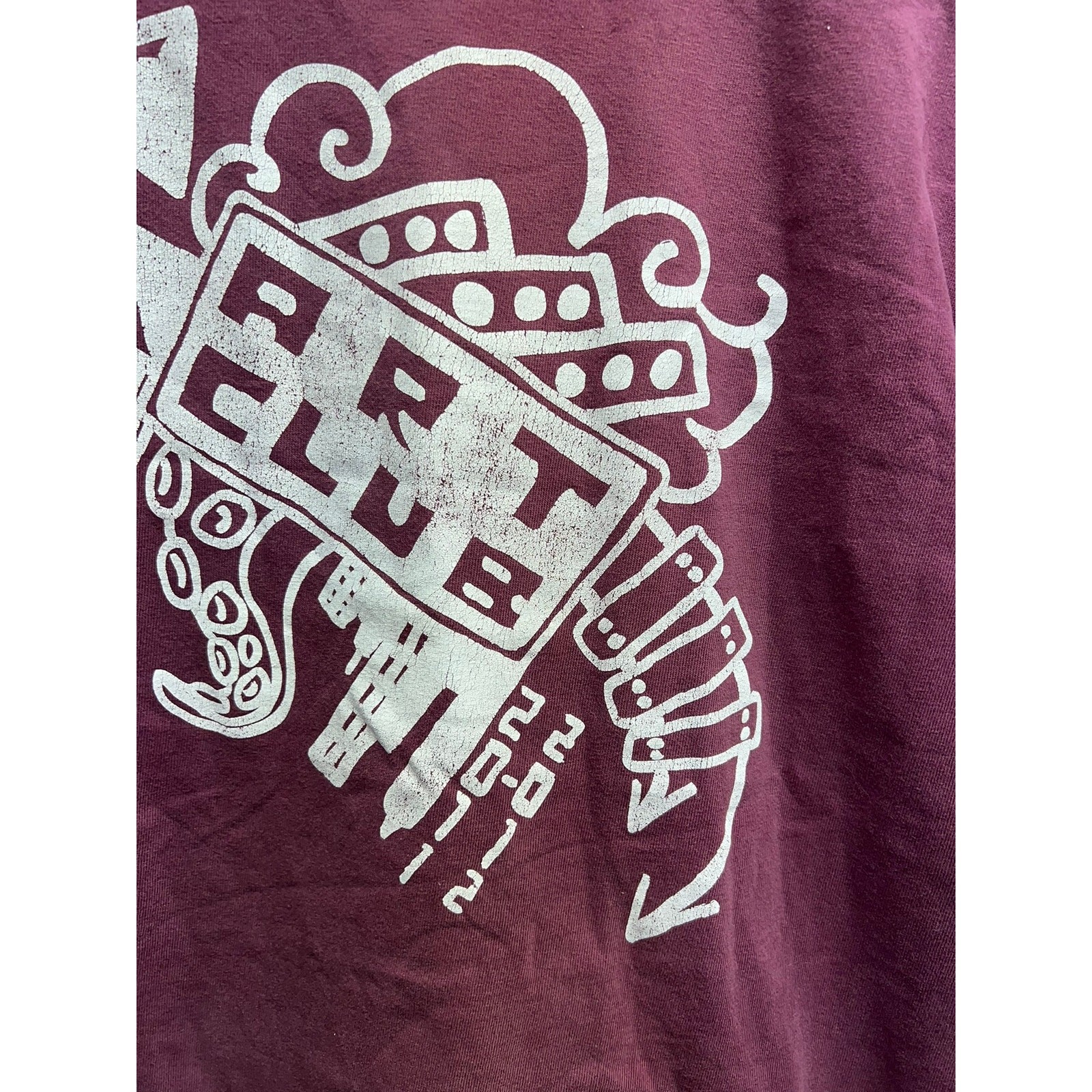 Art Club Shirt 2011 2012 Artwork School Red Graphic Tee Shirt Medium