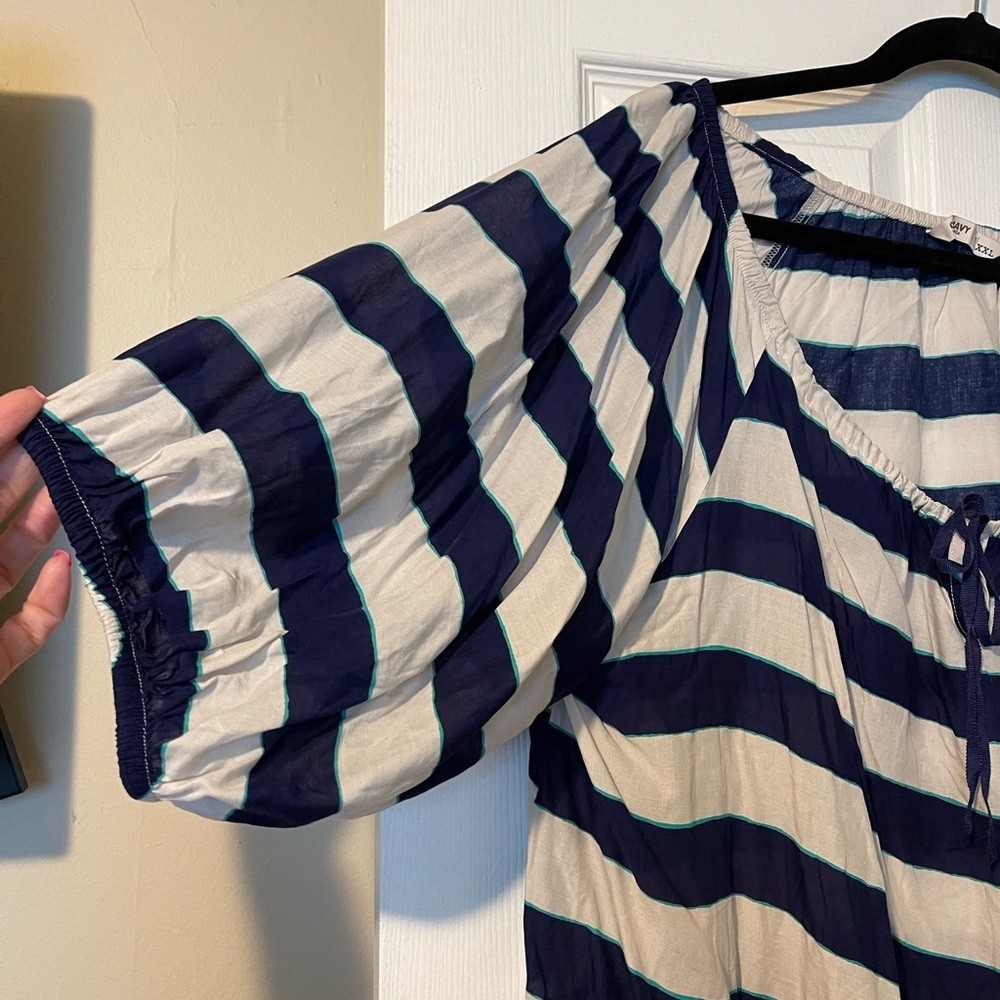 NWT- Old Navy – Stripped Blue & White Top – XXL
