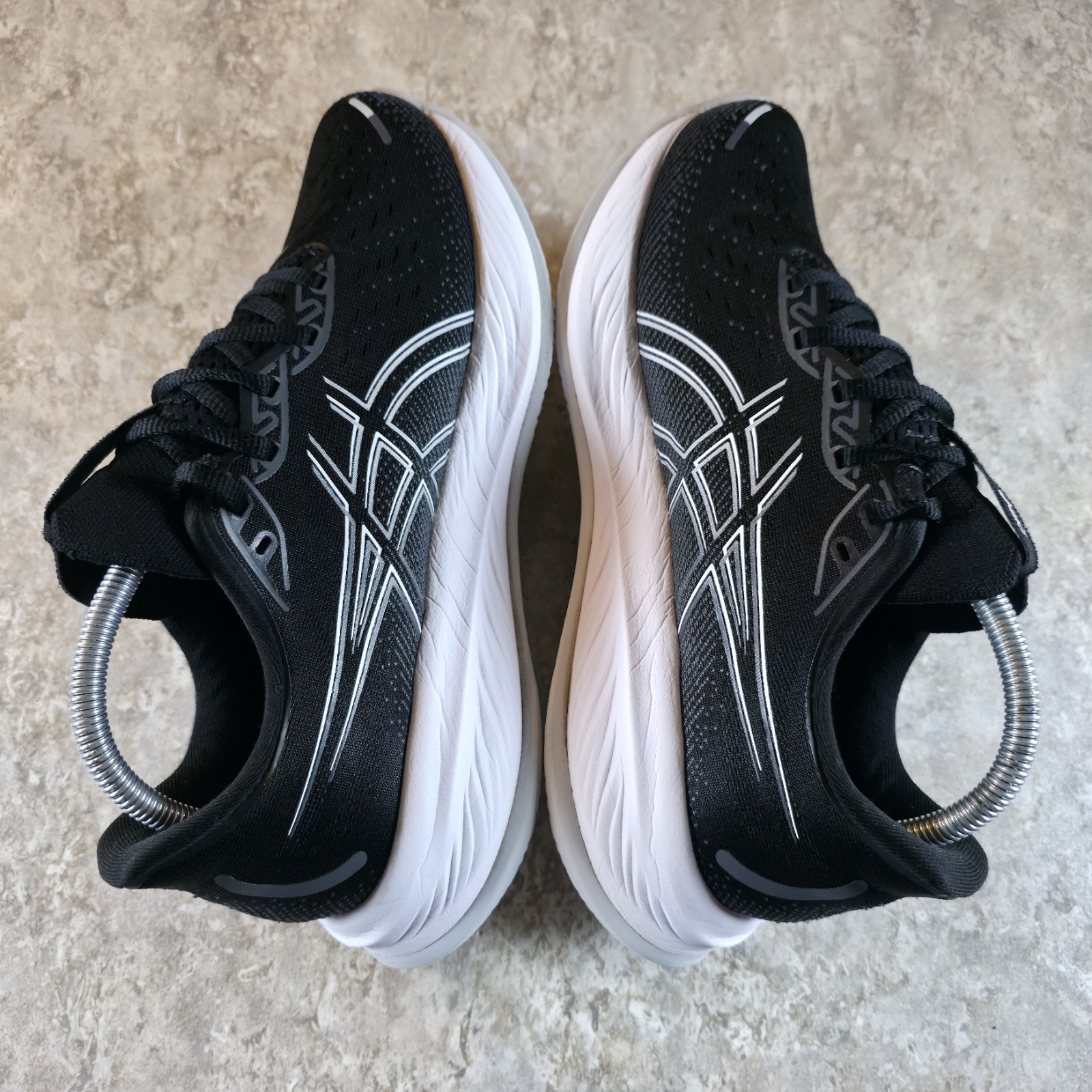 Asics Gel-Cumulus 26 Womens 10 / Mens 8.5 Black White Running Shoes Sneakers