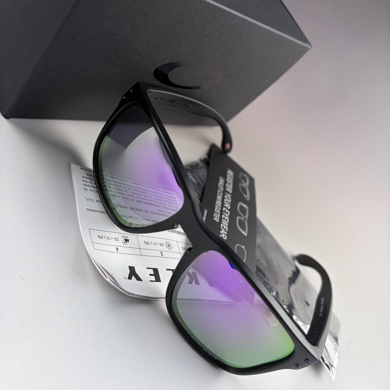 Oakley Holbrook Polarized Sunglasses – Black Smoke Frame, Purple Icon, UV400