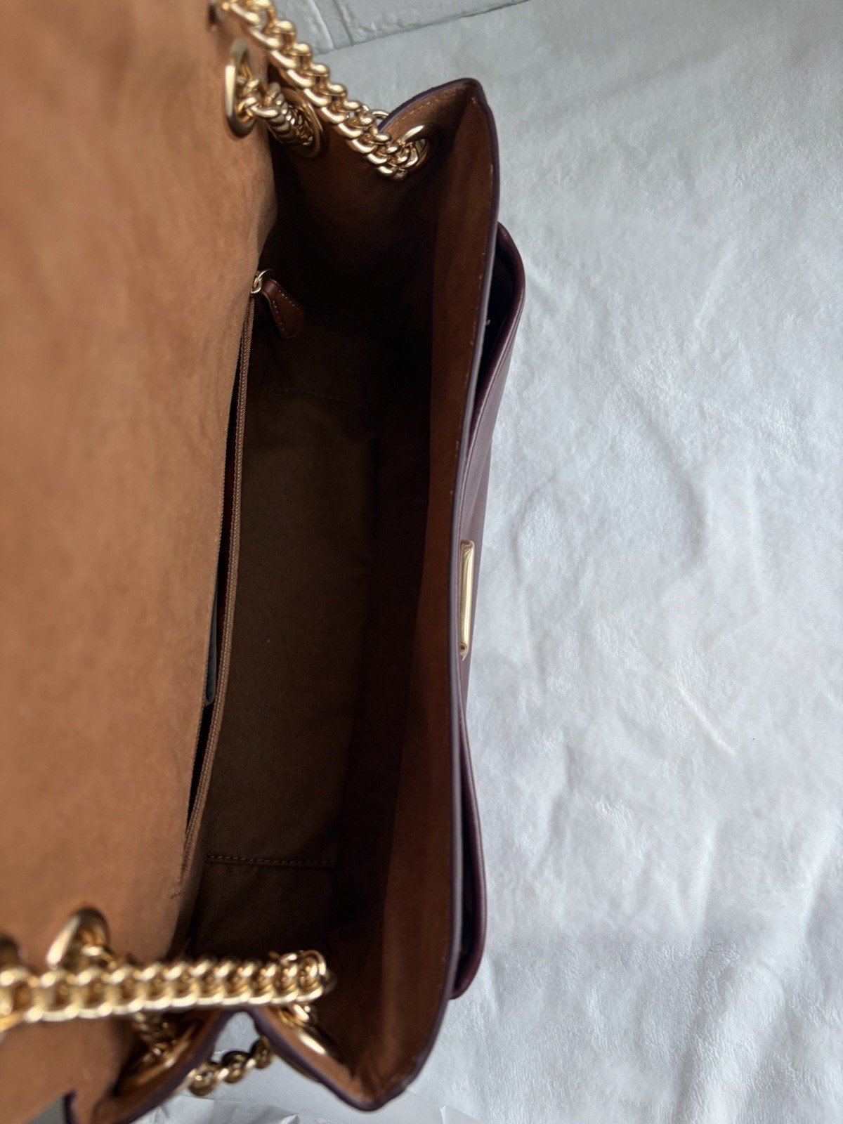 Coach Burgundy Small Crossbody Shoulder Bag Push Lock Chain Strap Gold Lined