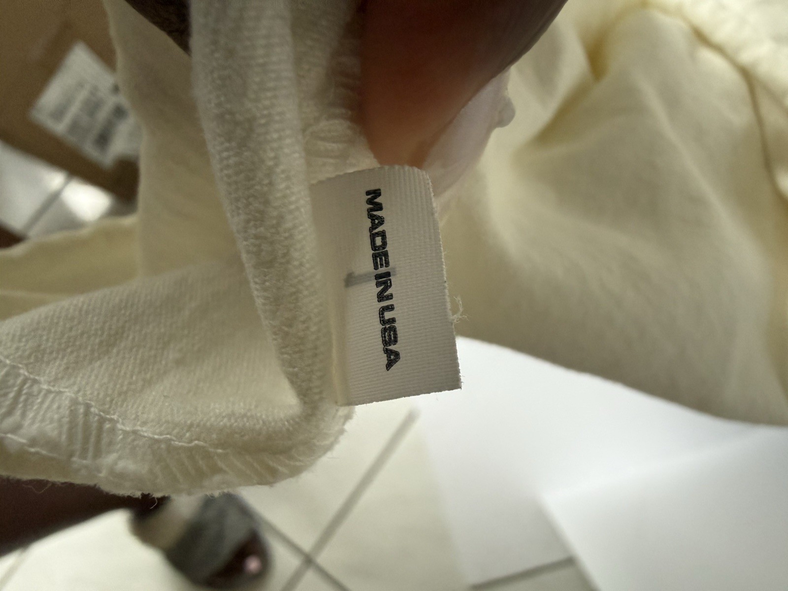 YZY Yeezy Box T White Size 1 Sold Out Retail Release