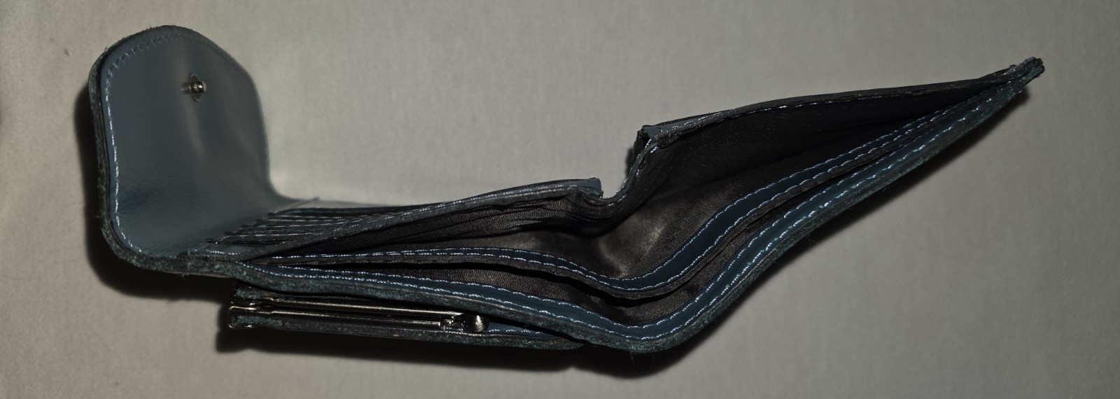 Patricia Nash Bifold Leather Wallet Blue with Coin Pocket