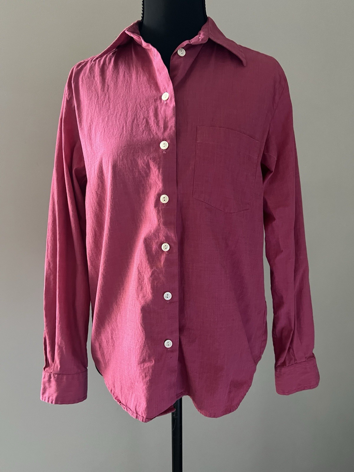 Talbots Women’s Size 4 Pink Button Up 100% Cotton Shirt
