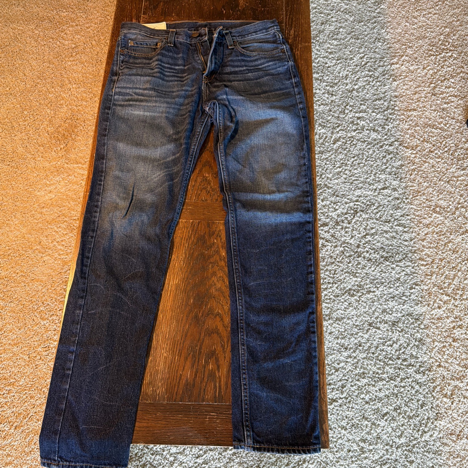 Hollister Classic Straight Jeans 32×34 Medium Wash Cotton Denim Mid-Rise Mens