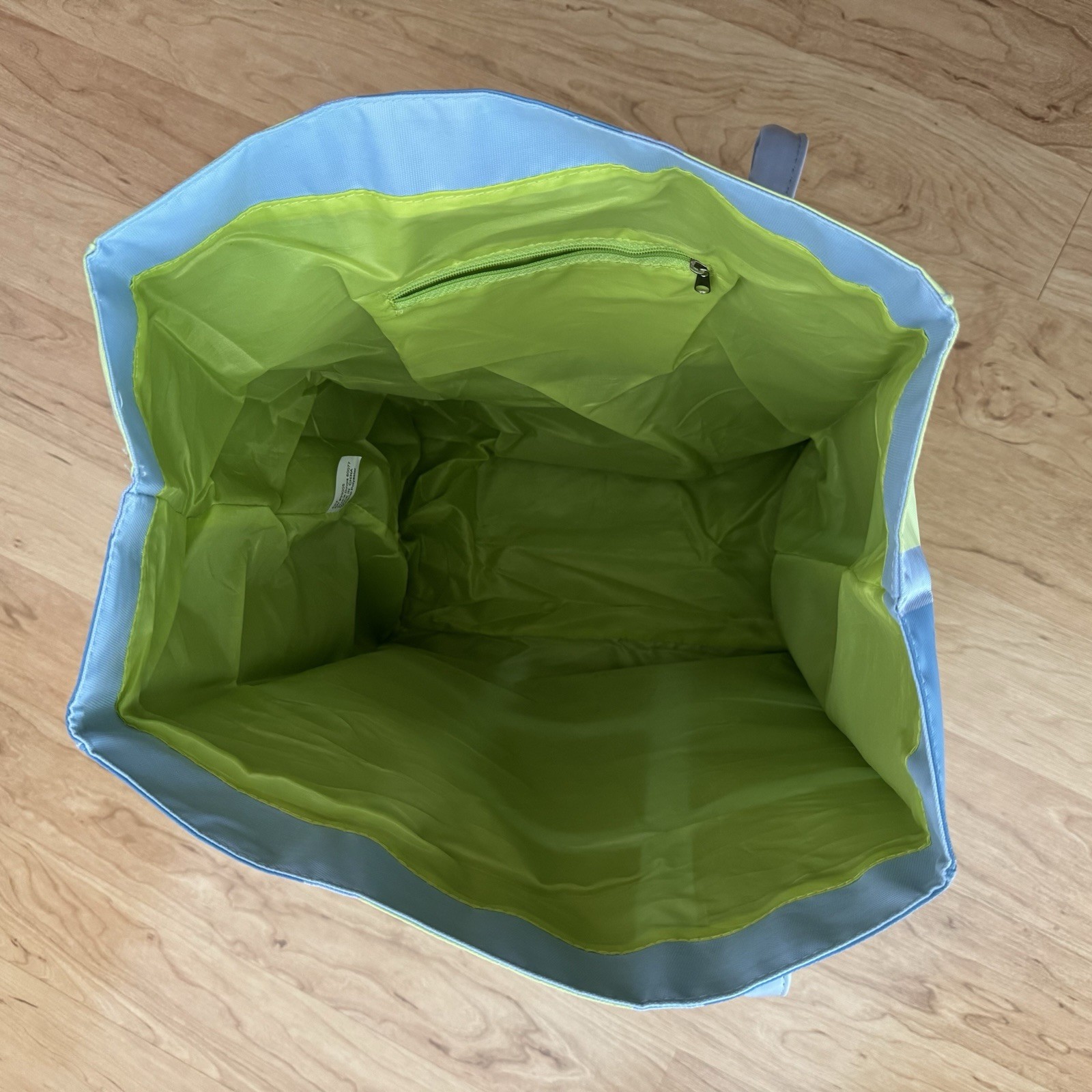 KOHLS BLUE GREEN TOTE SHOPPING CARRYING BEACH BAG 17×13” RUBBER LINED ZIPPER NEW