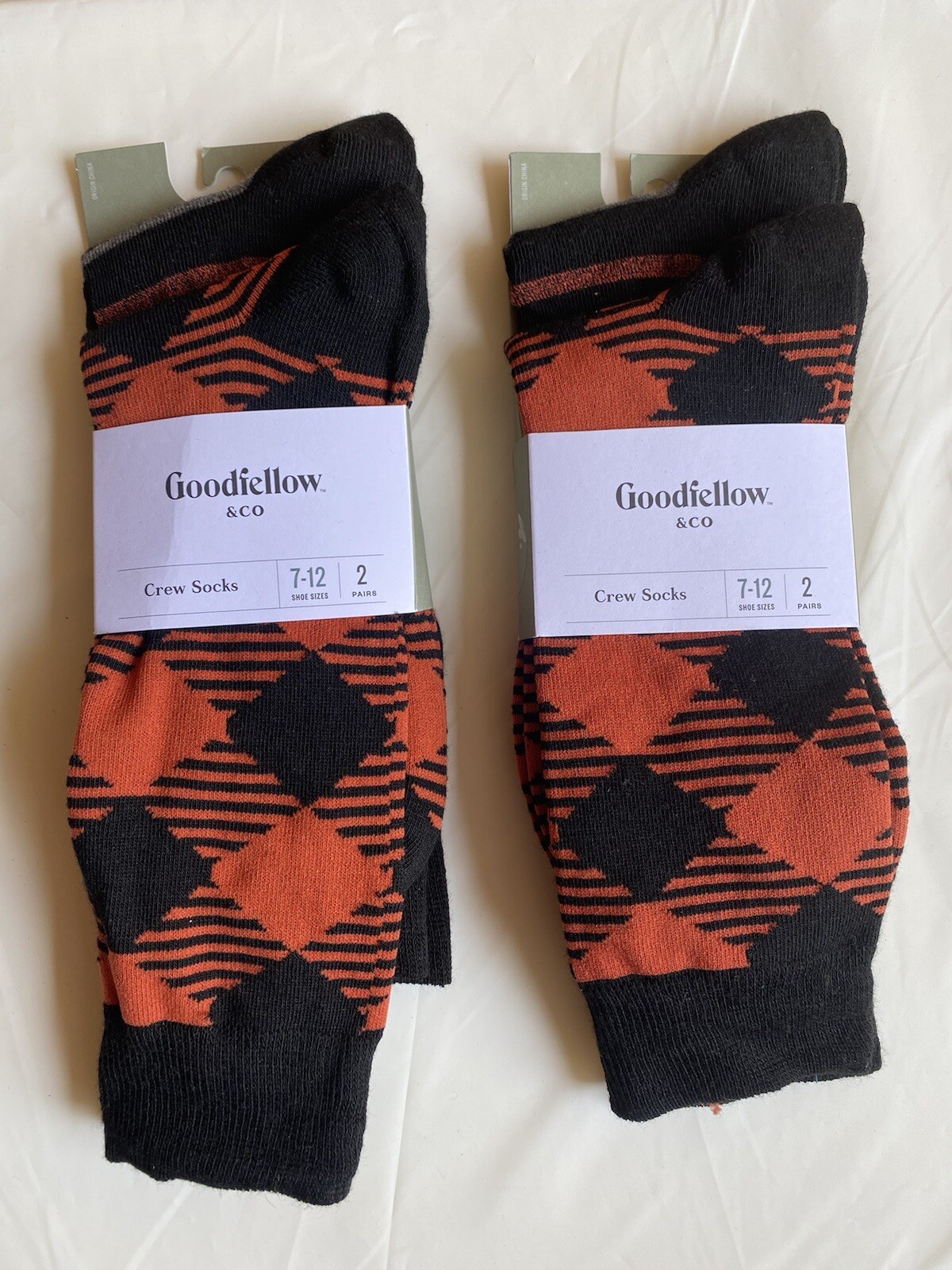 2 Packs Men’s Novelty Socks 2pk – Goodfellow & Co Red & Black 7-12