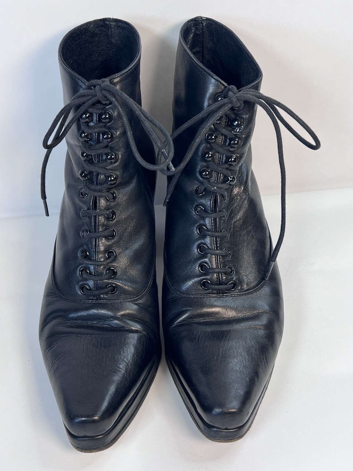 Charles David Nathalie M Vintage 90s Black Leather Lace Up Ankle Boots Heels 6