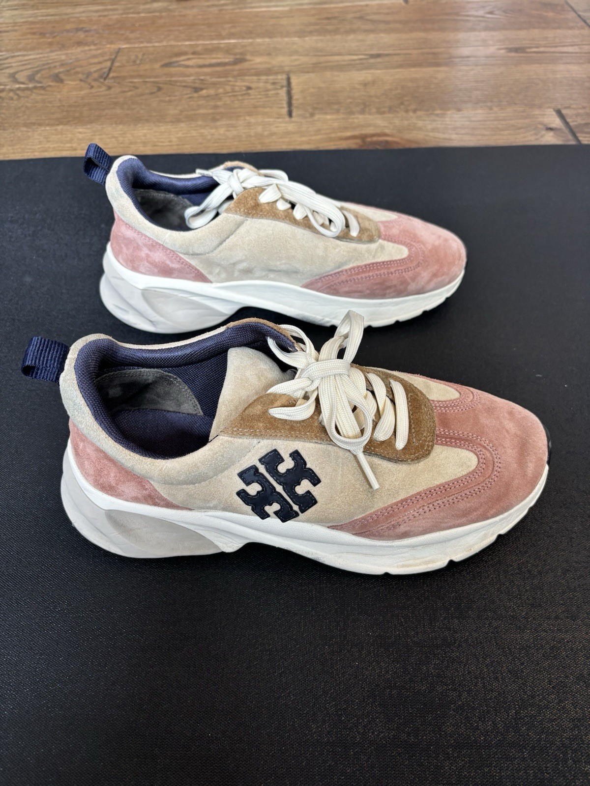 Tory Burch Good Luck Trainer NAT SUEDE in Beige/Navy/Pink Moon Size 9.5