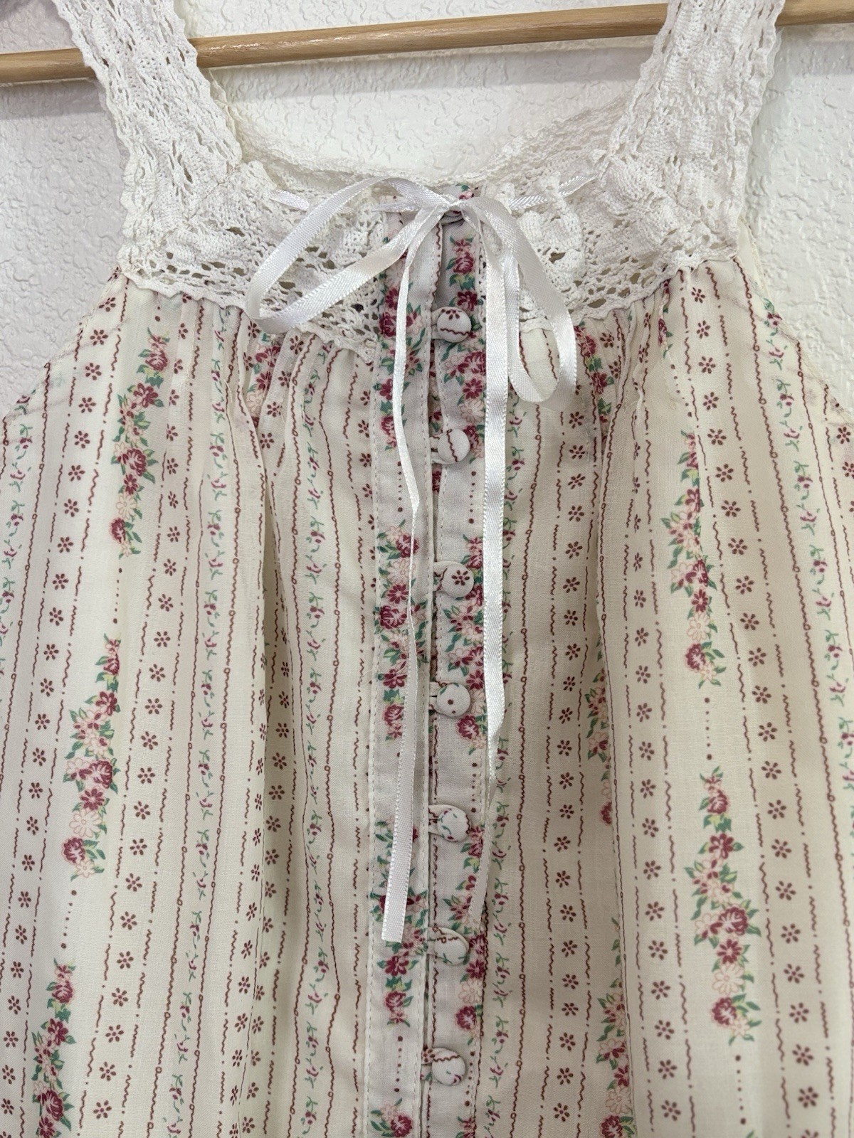 Lotus & Lavender Cottagecore Floral Lace Tank Top Womens Medium Coquette Y2K
