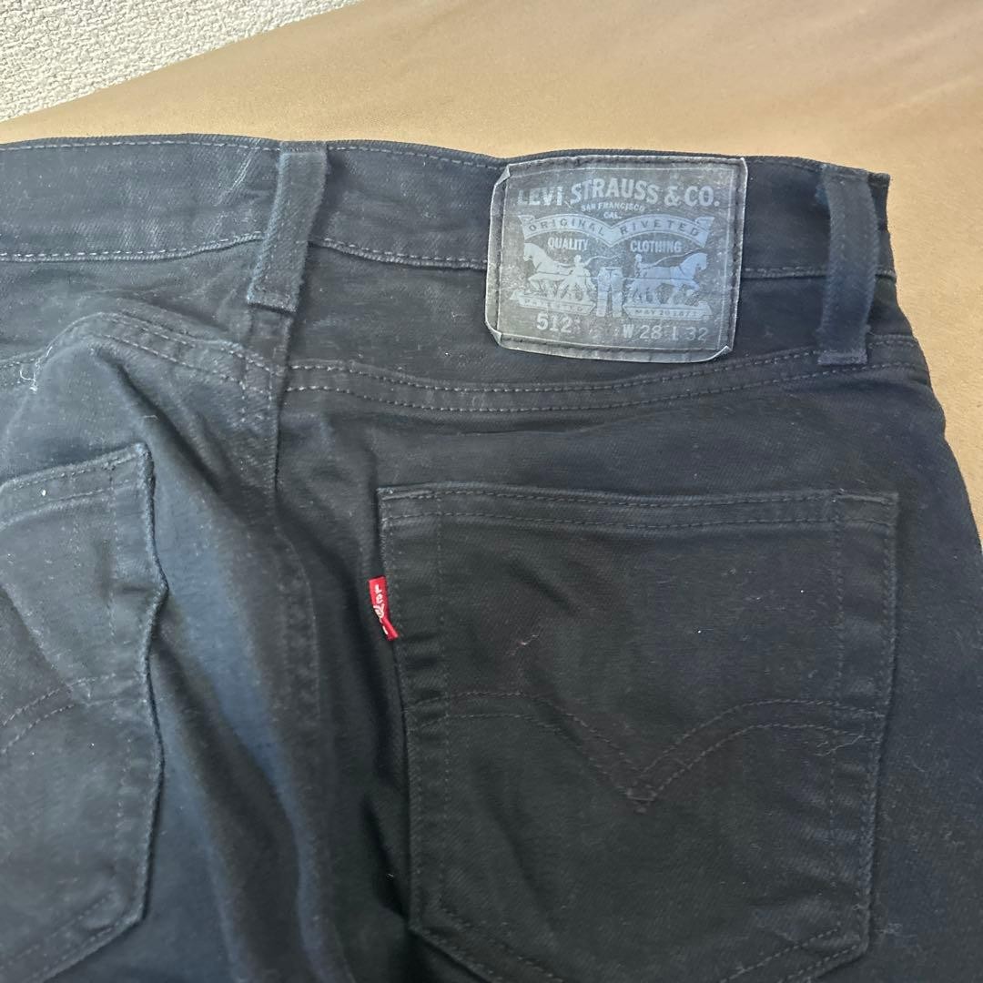 LEVI’S denim