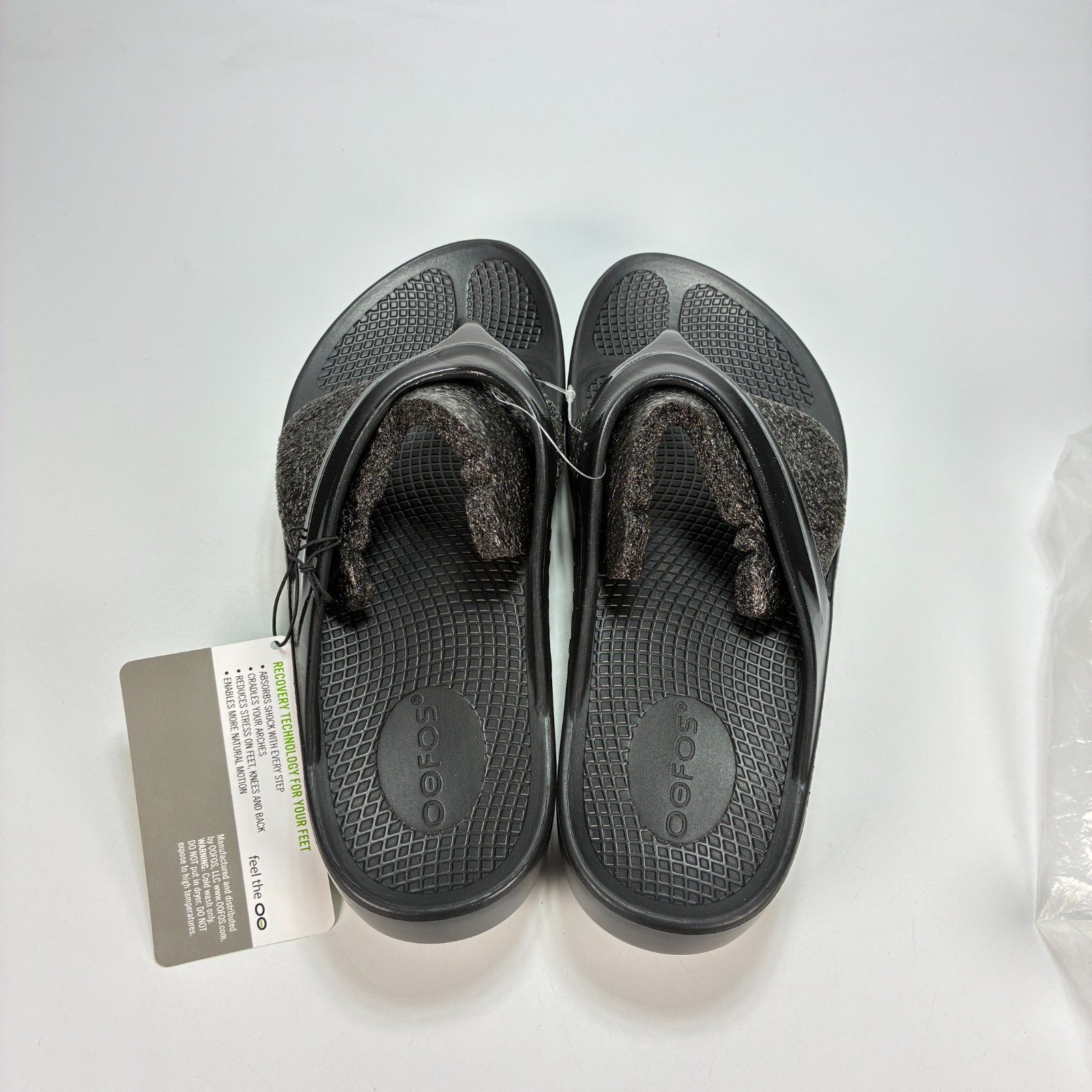 OOFOS OOlala Black Glossy Comfort Recovery Slide Thong Sandals Women’s Size 10