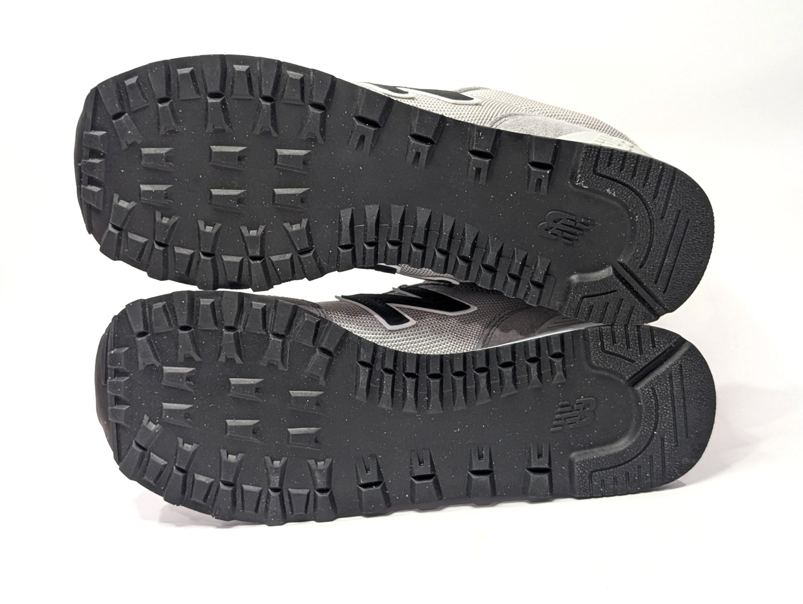 New Balance 515 V3 Grey/Black Men’s Sneakers – Assorted Sizes NWB ML515AGG