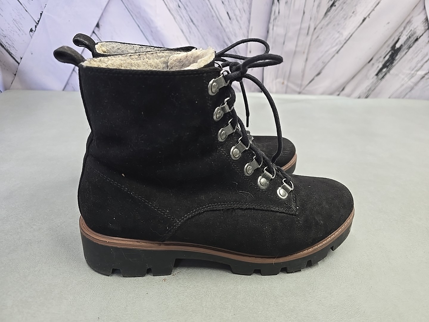 Cliffs Hiking Boots Black Faux Suede Size 9.5 M Wmns Lace Up Rugged Rubber Tread