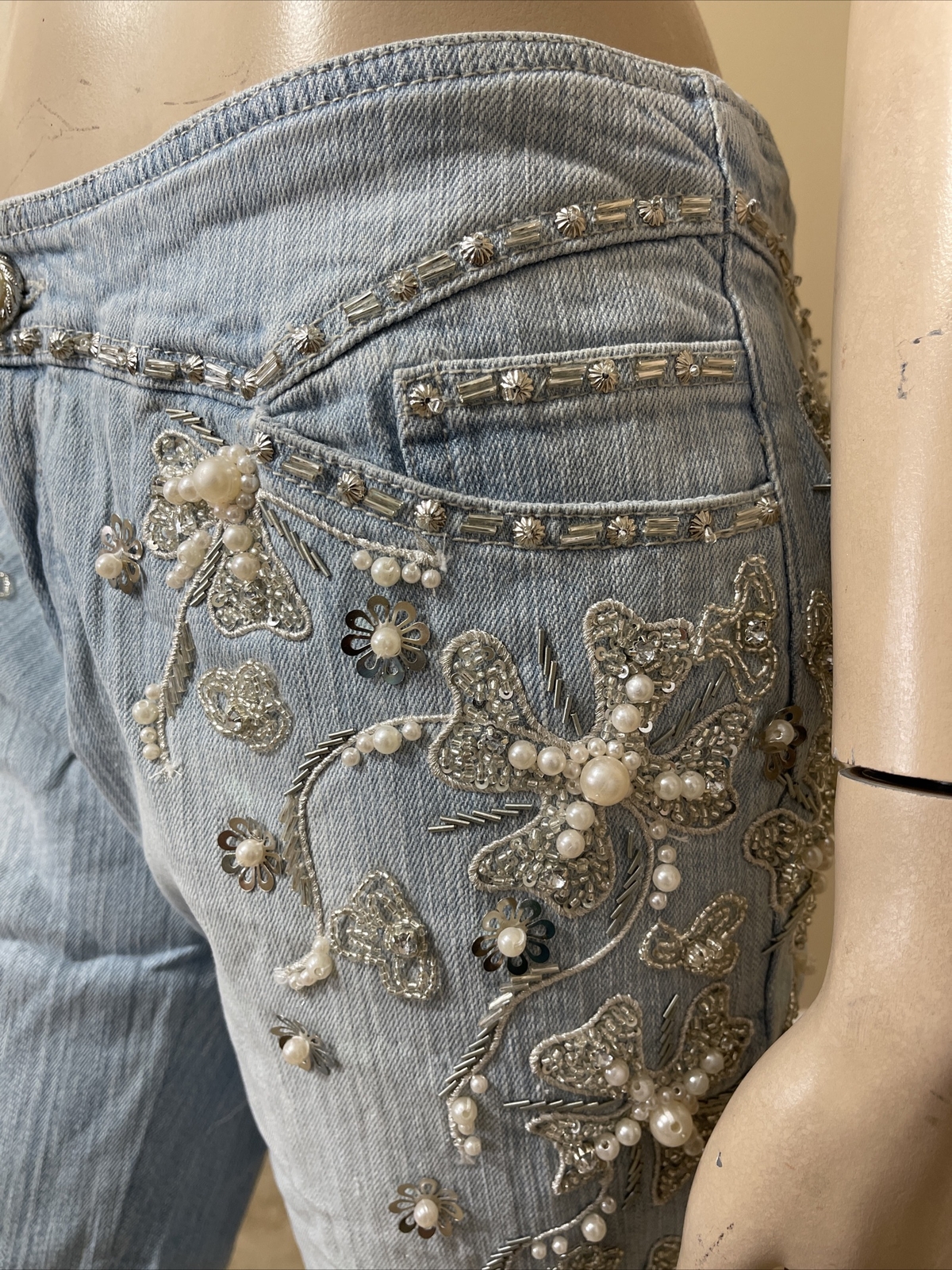Women’s Light Blue Cotton Casual Beaded Pearls Glitter Zipper Size L Pants Capri