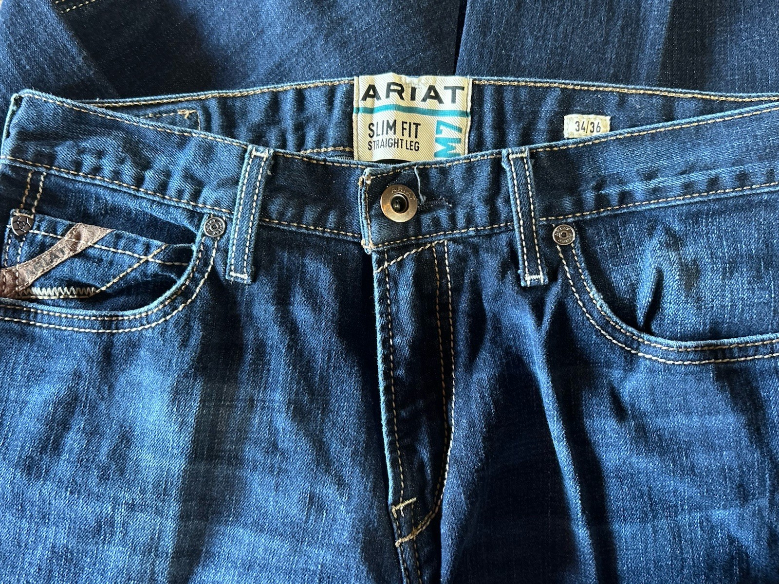 Ariat SlimFit 34×36 Straight Leg M7