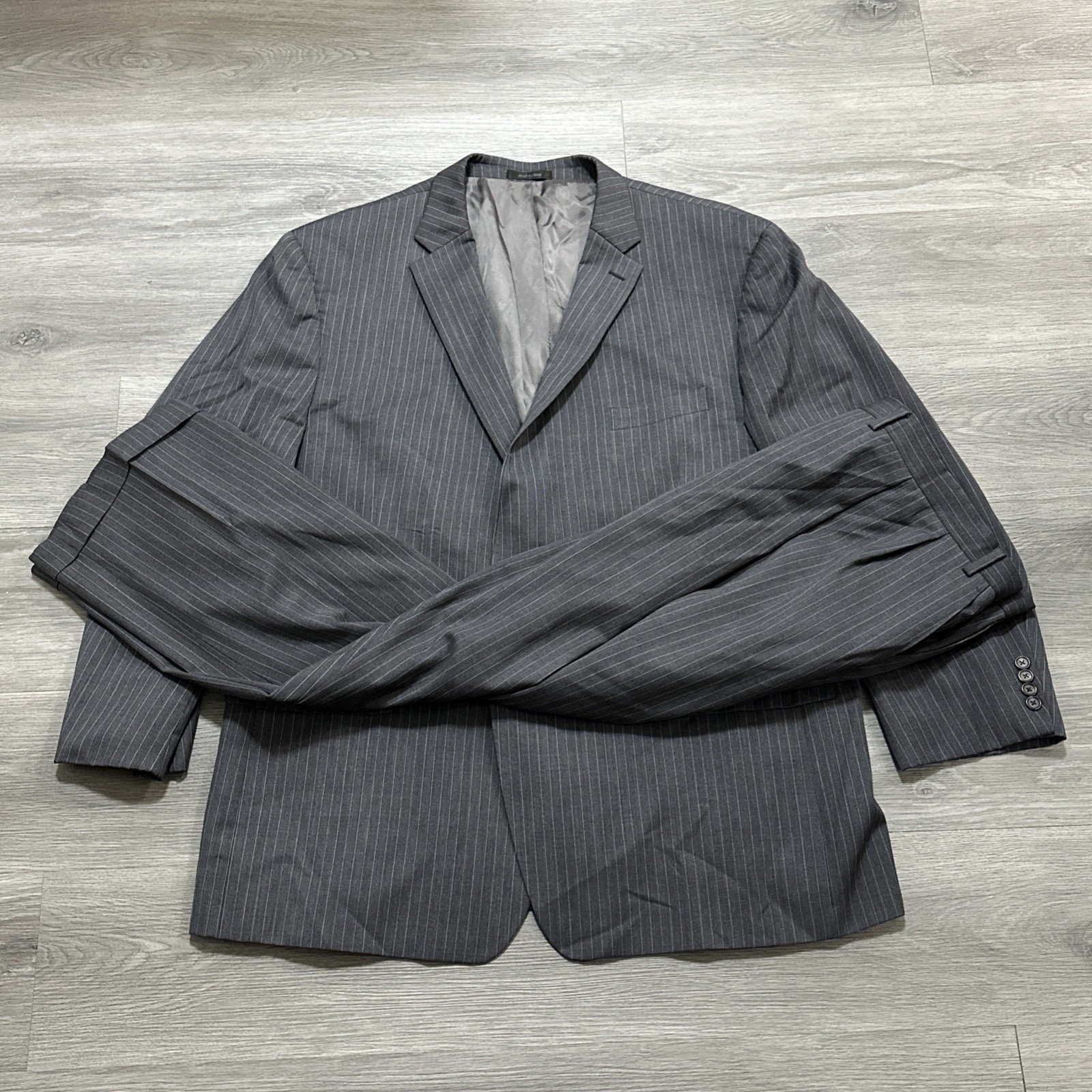 Lauren Ralph Lauren Men’s Gray Pinstripe Wool 2 Piece Suit 56L / 44×28