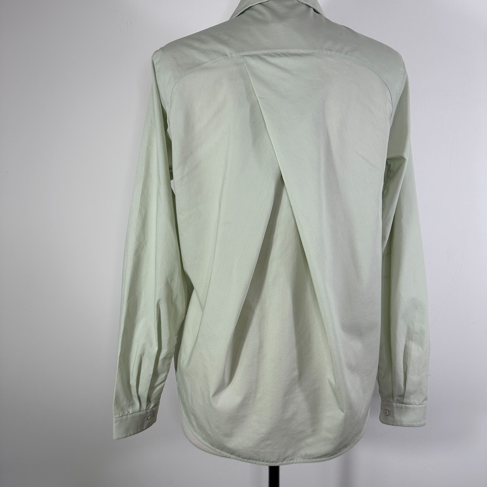 Lululemon Full Day Ahead Shirt Light Green Cotton Blend Button Front Women’s 8