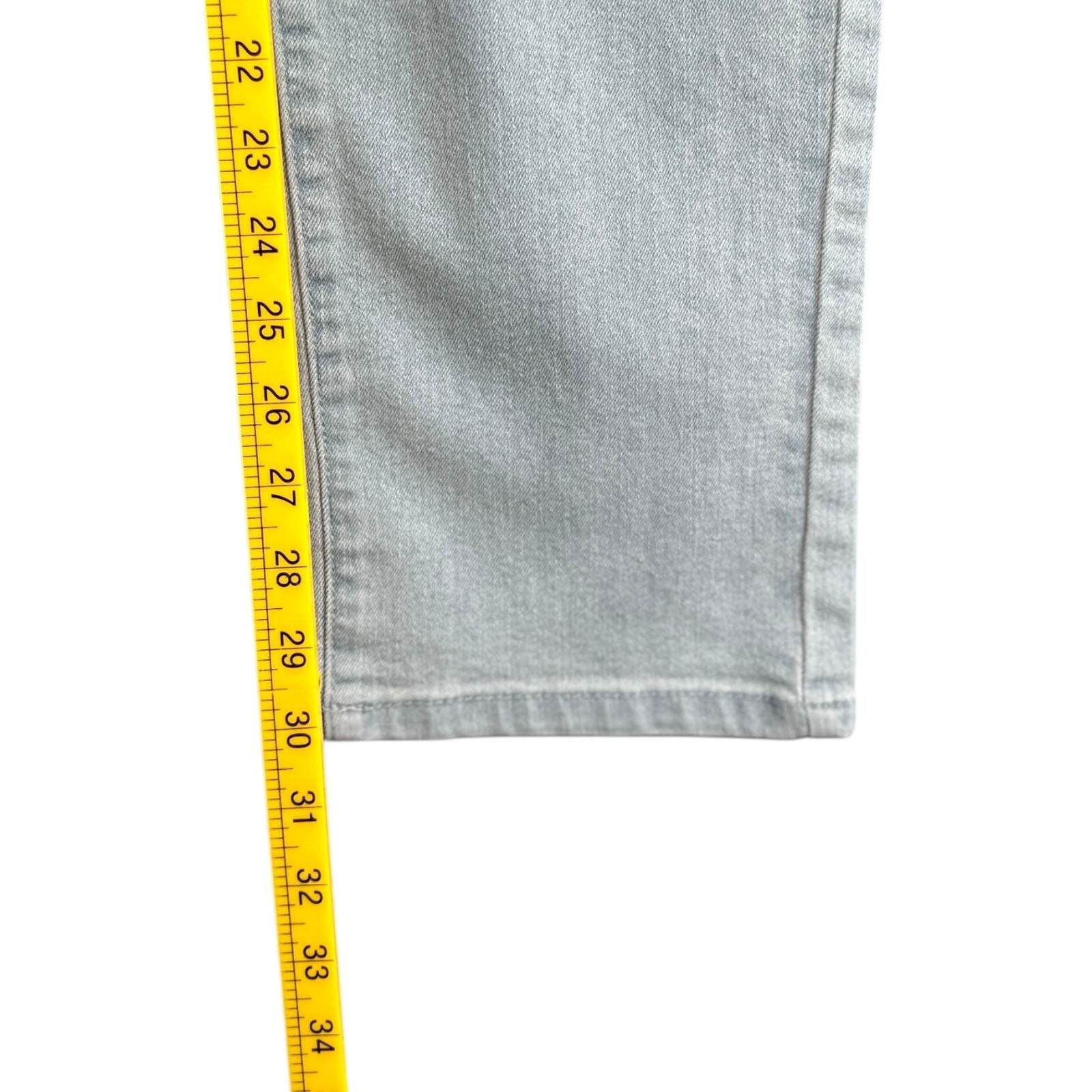 VENUS Light Blue 5-Pocket Diamond Button Closure Zipper Fly Jeans Size USA 16