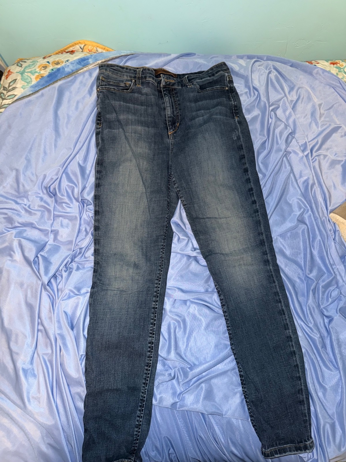 joe’s jeans women, luxury, quality, blue jeans, Size W28, the Charlie