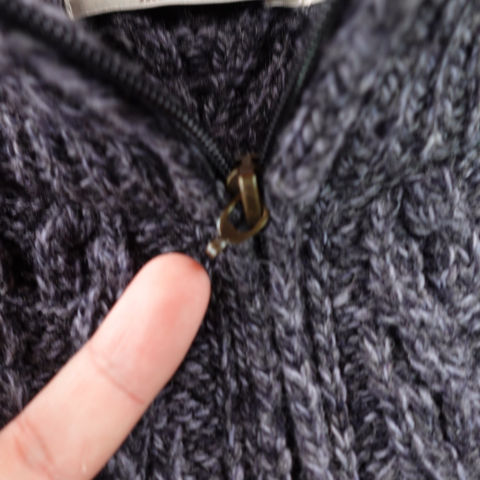 Aran Crafts Cardigan Sweater Mens Medium Gray Merino Wool Full Zip Cable Knit