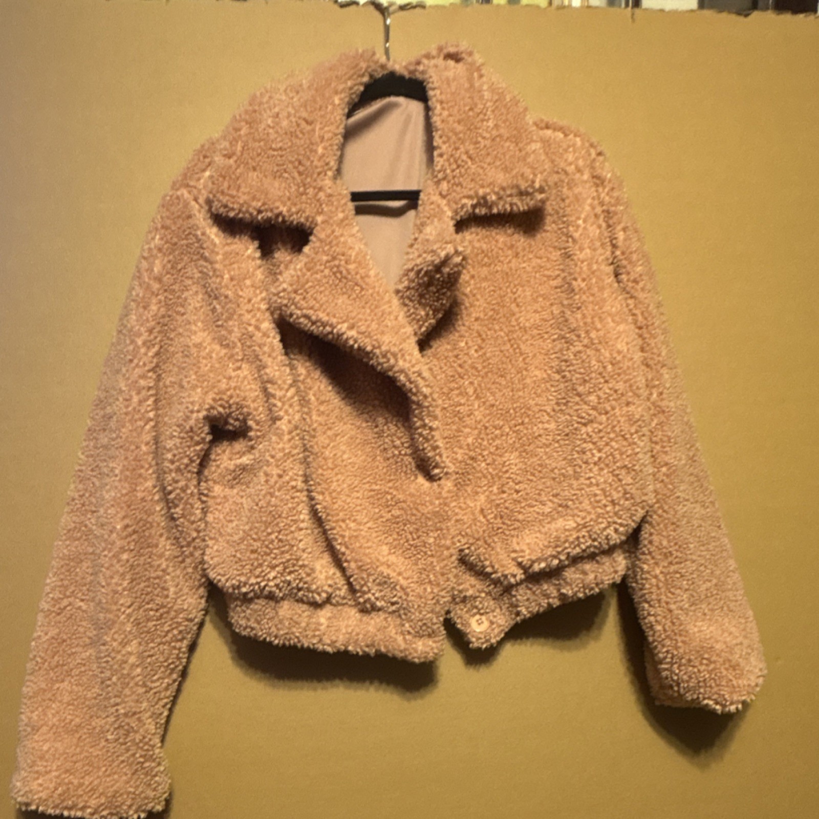 Faux Lux Women’s Beige Button Short Jacket Collared Textured Long Sleeve M