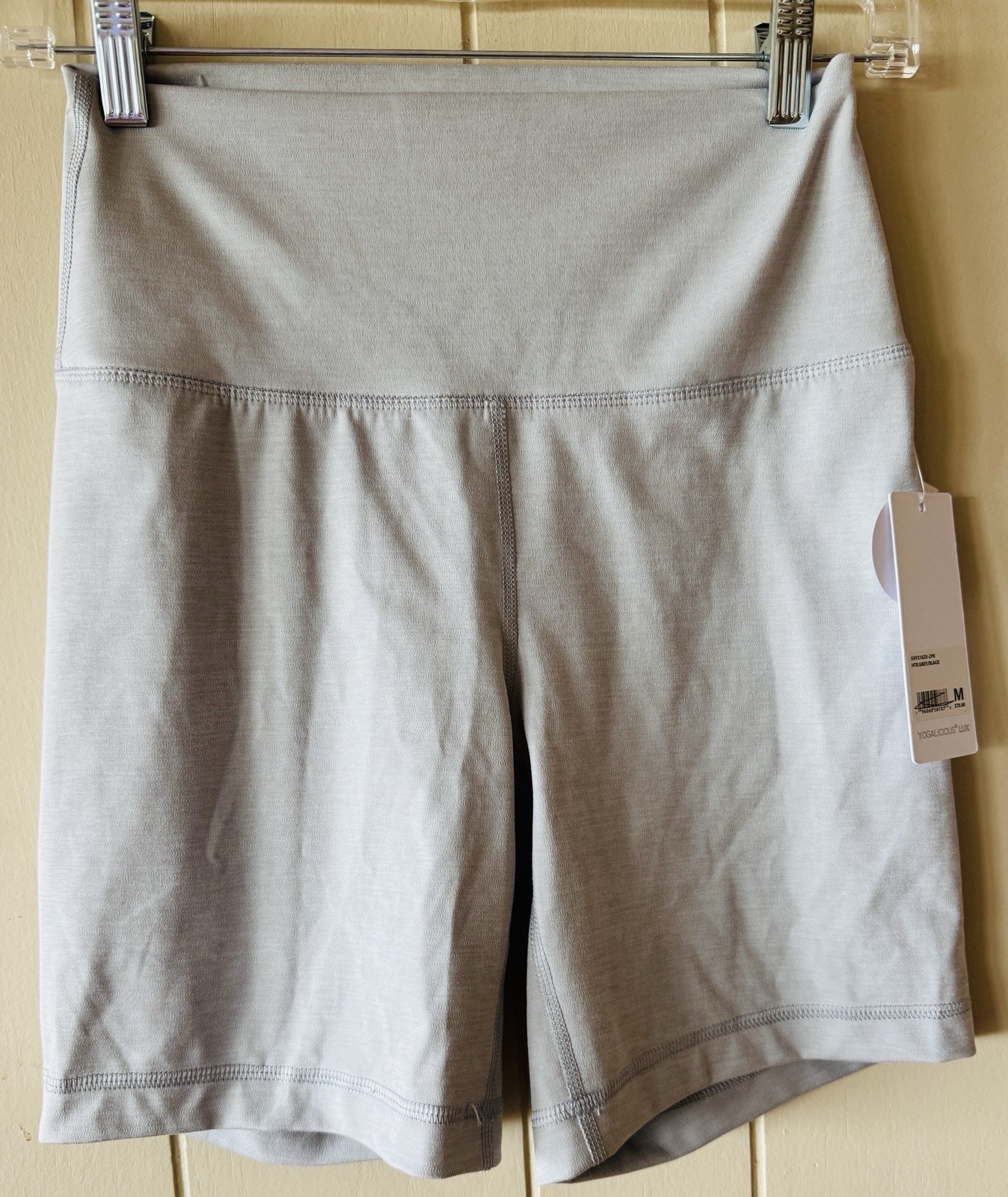 Yogalicious Shorts M Gray Lux 7″ Super Hi Rise Athletic Running Yoga Biker $78