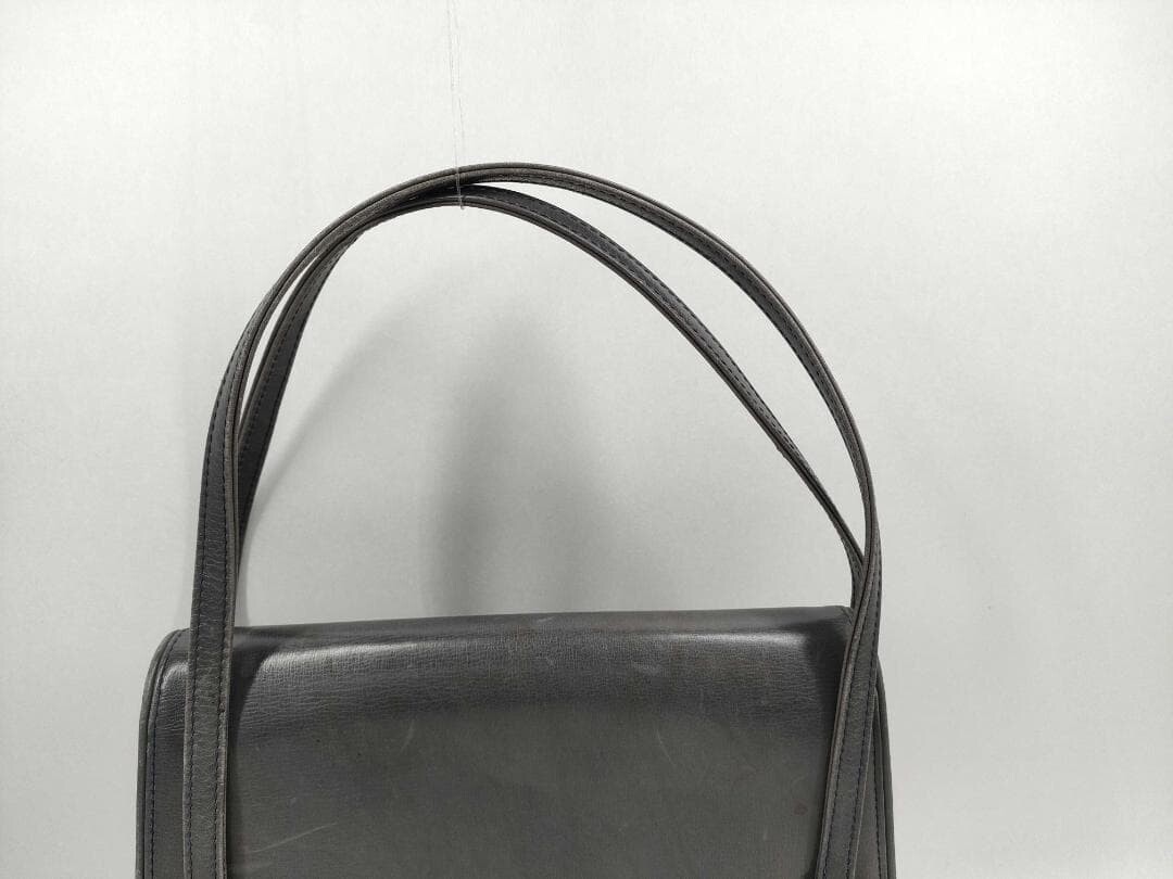 Gucci Vintage Black Leather Shoulder Bag Gold Tone Hardware Flap Clasp Auth
