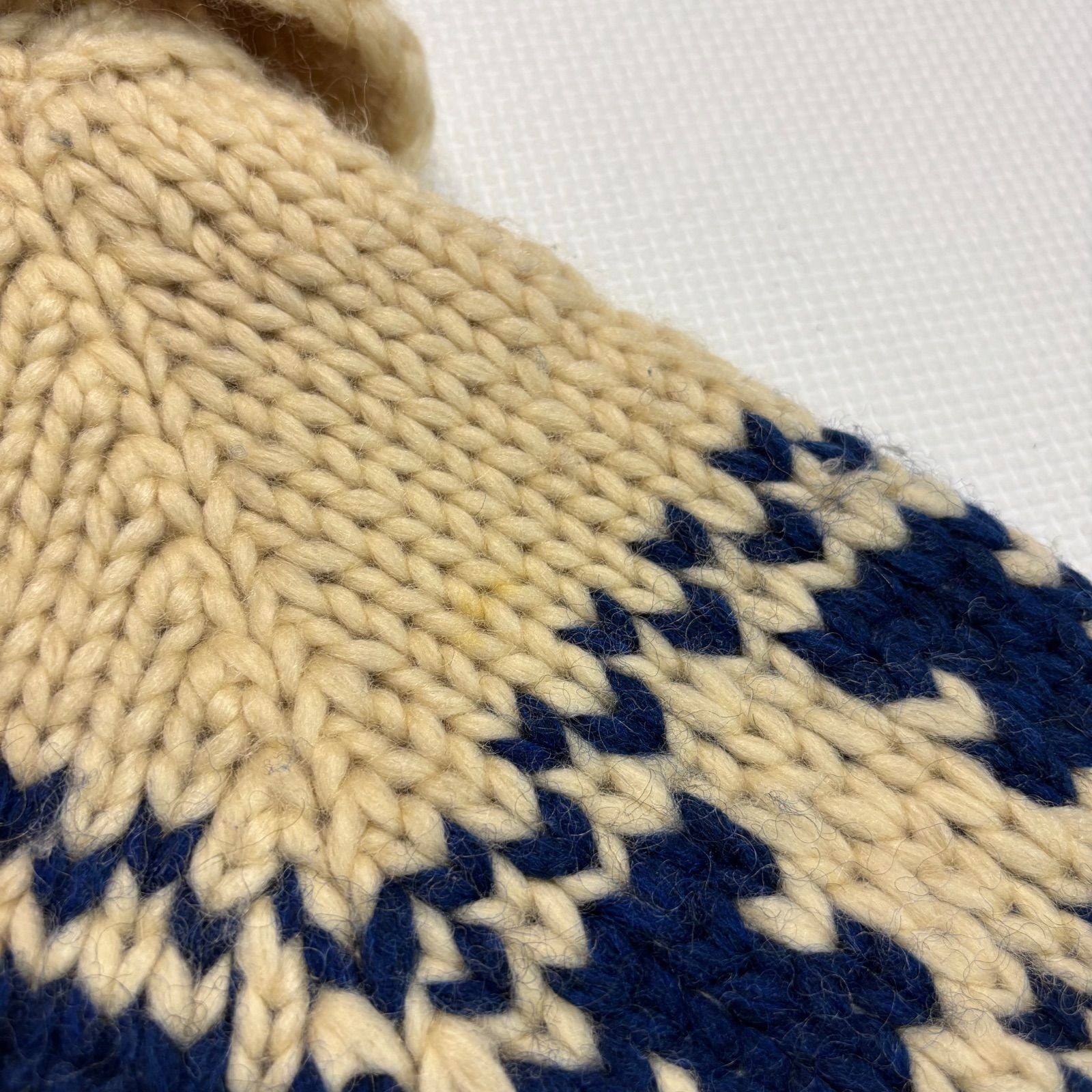Kanata Cowichan Sweater Maple Leaf Beige Navy 100% Pure Virgin Wool Used Knit