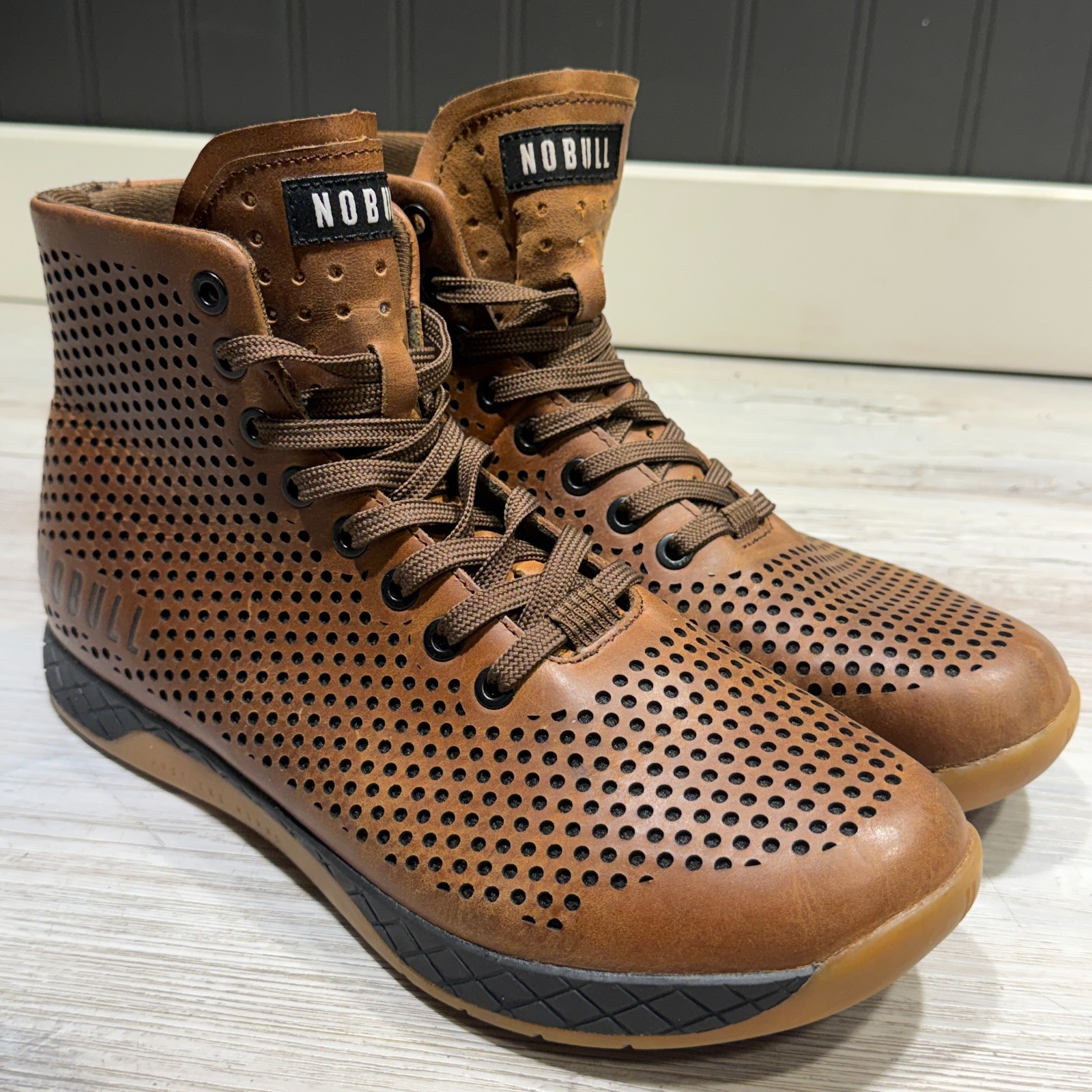 NOBULL High-Top Trainer Coffee Perforated Leather Brown Gum Sole Mens Size 8