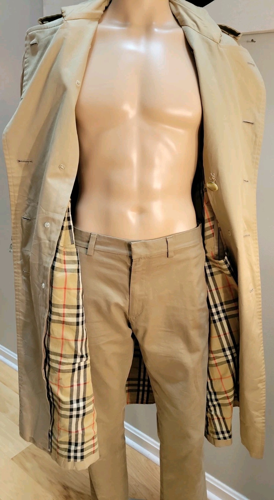 Vtg Burberry’s Trench Coat Nova Check Lined Made in England Mens 42S *flaw