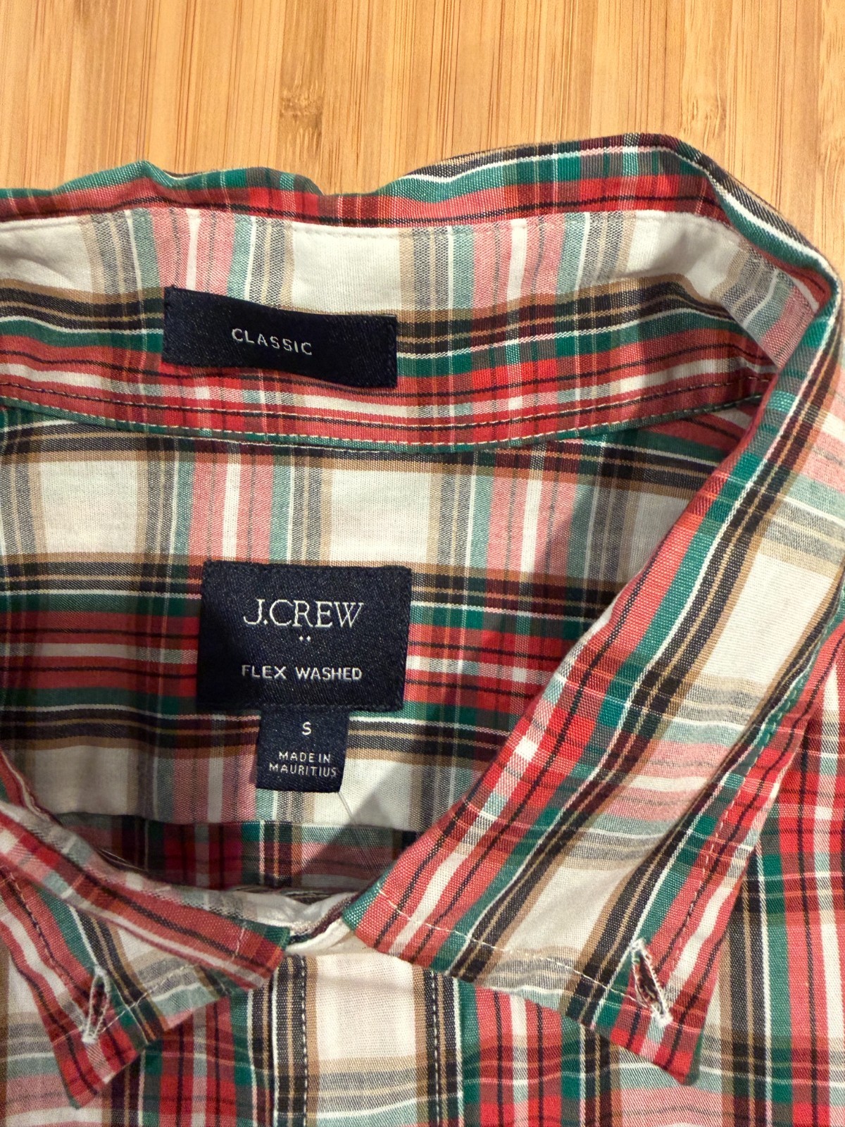 J.CREW Men’s Flex Washed Plaid Button-Down Shirt (98% Cotton/2% Elastane), Small