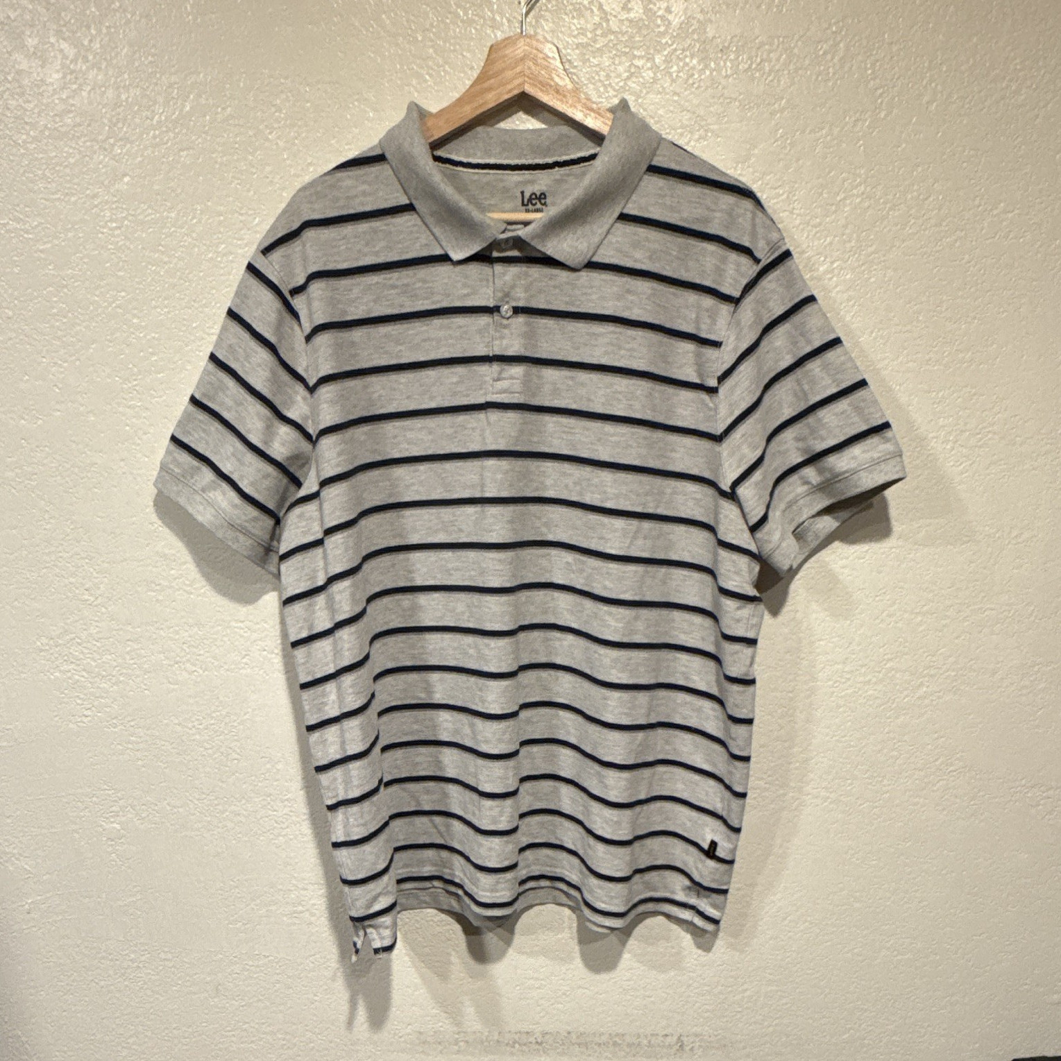 Lee Men’s Gray/Blue Striped Polo Shirt XL Short Sleeve Cotton Blend Knit Logo