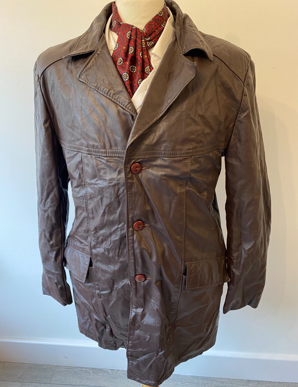 VTG mens 70’s THE LEATHER SHOP BROWN LEATHER DETACHED FLEECED LINED JACKET 44″
